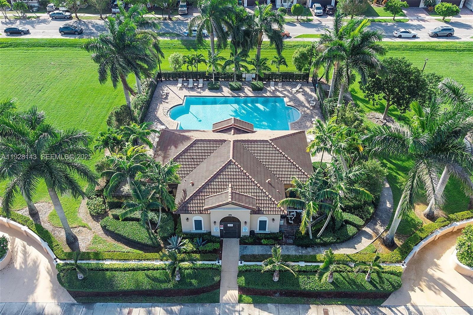 HEMINGWAY POINT - Residential