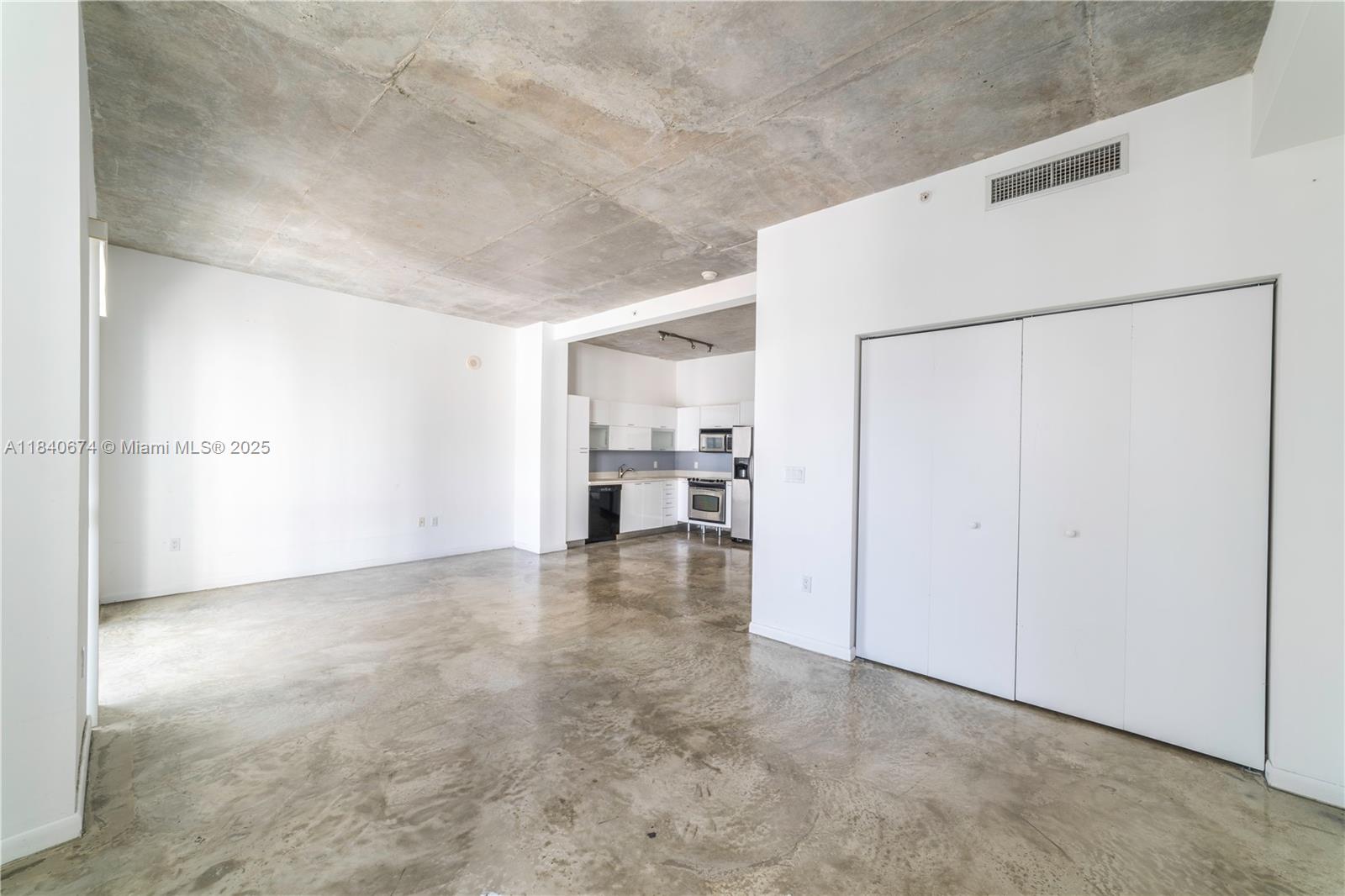 234 NE 3rd St 305