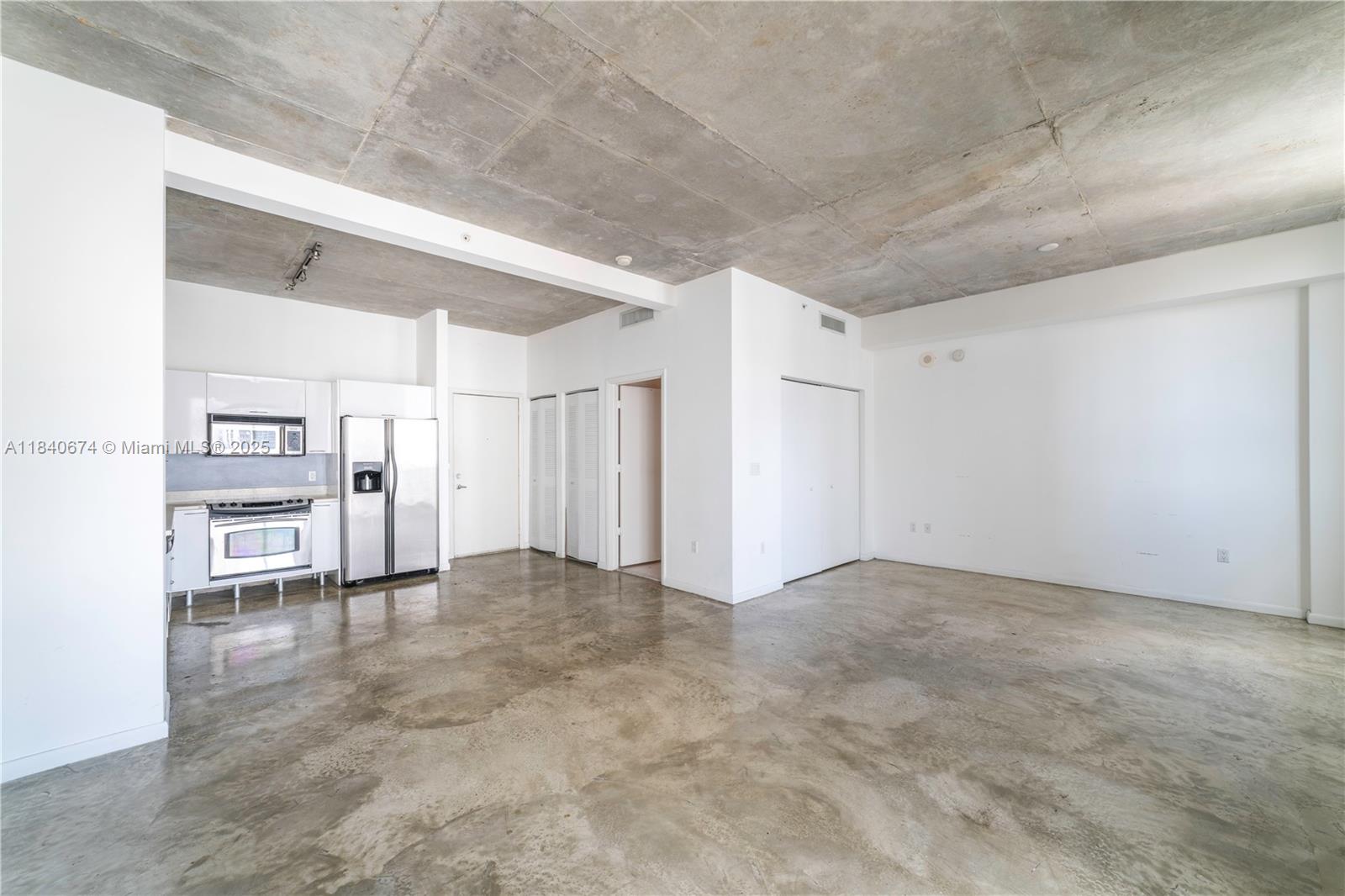 234 NE 3rd St 305