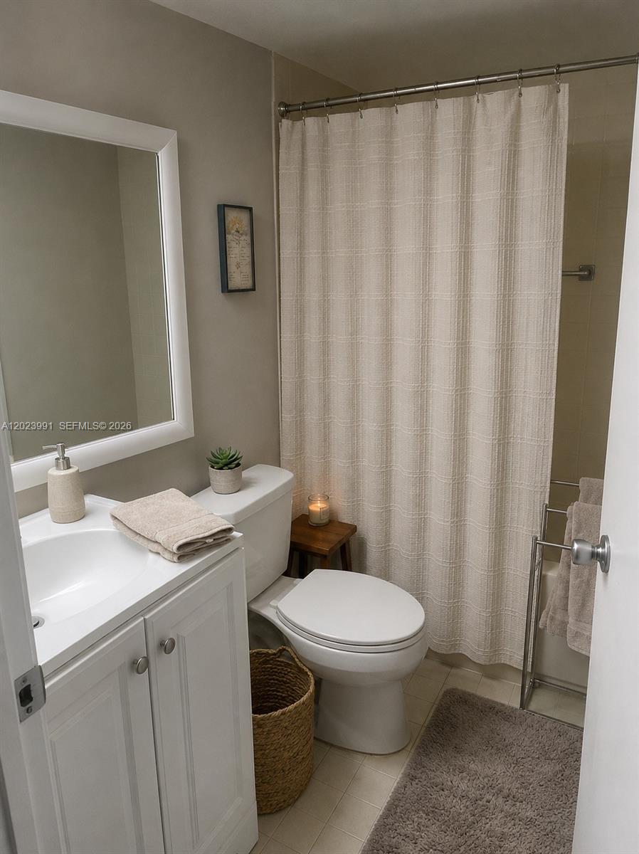 KENLAND BEND SOUTH CONDO - Residential