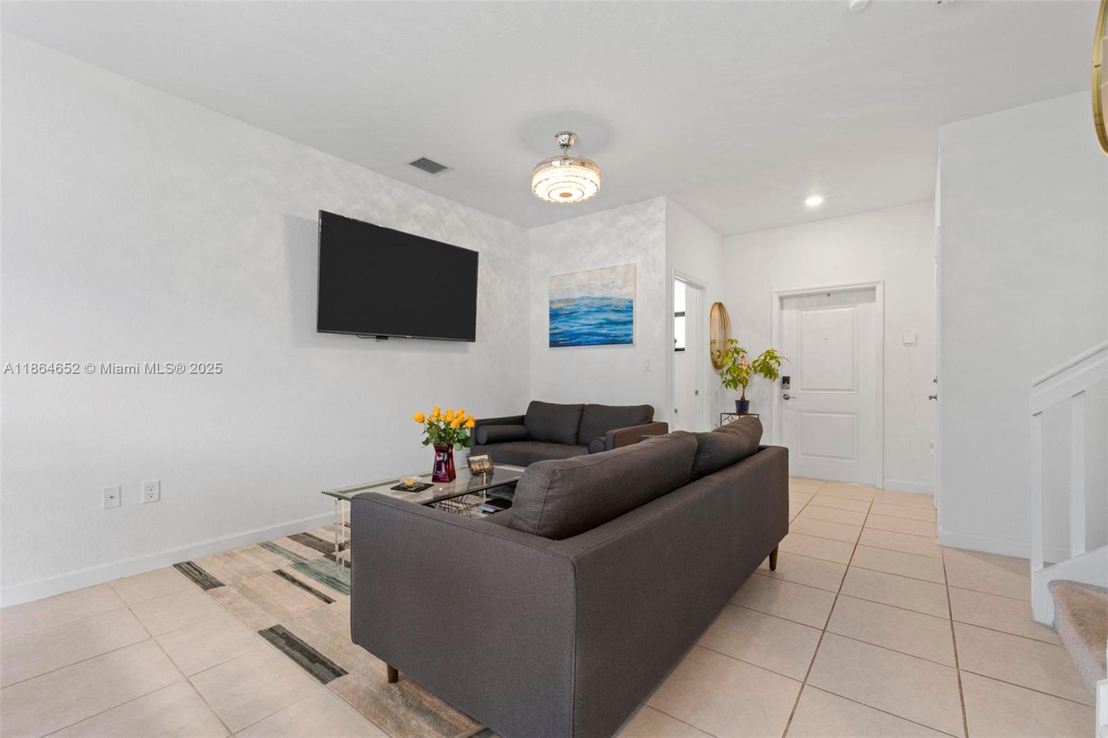 VISTA LAGO - Residential