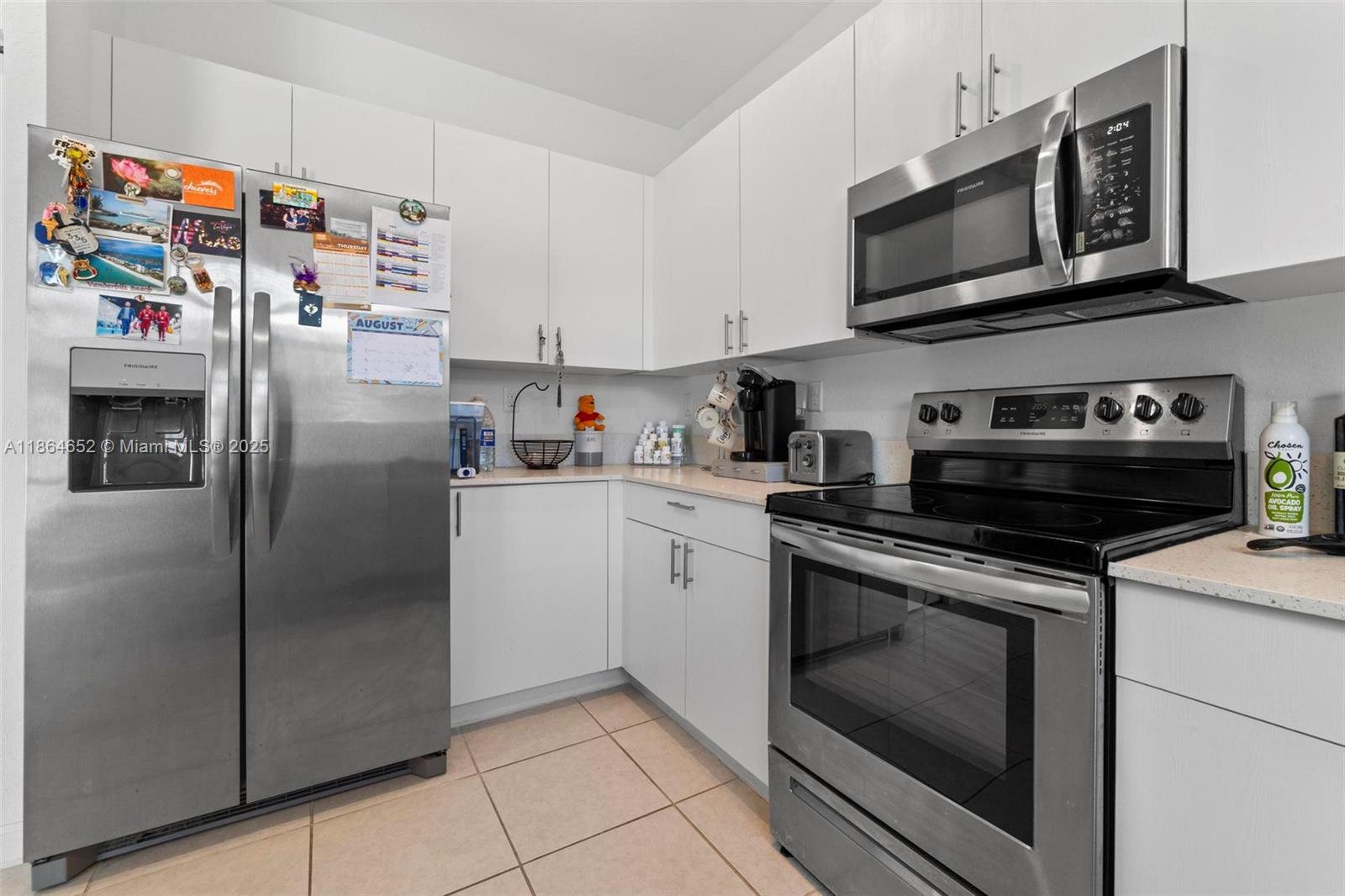 VISTA LAGO - Residential