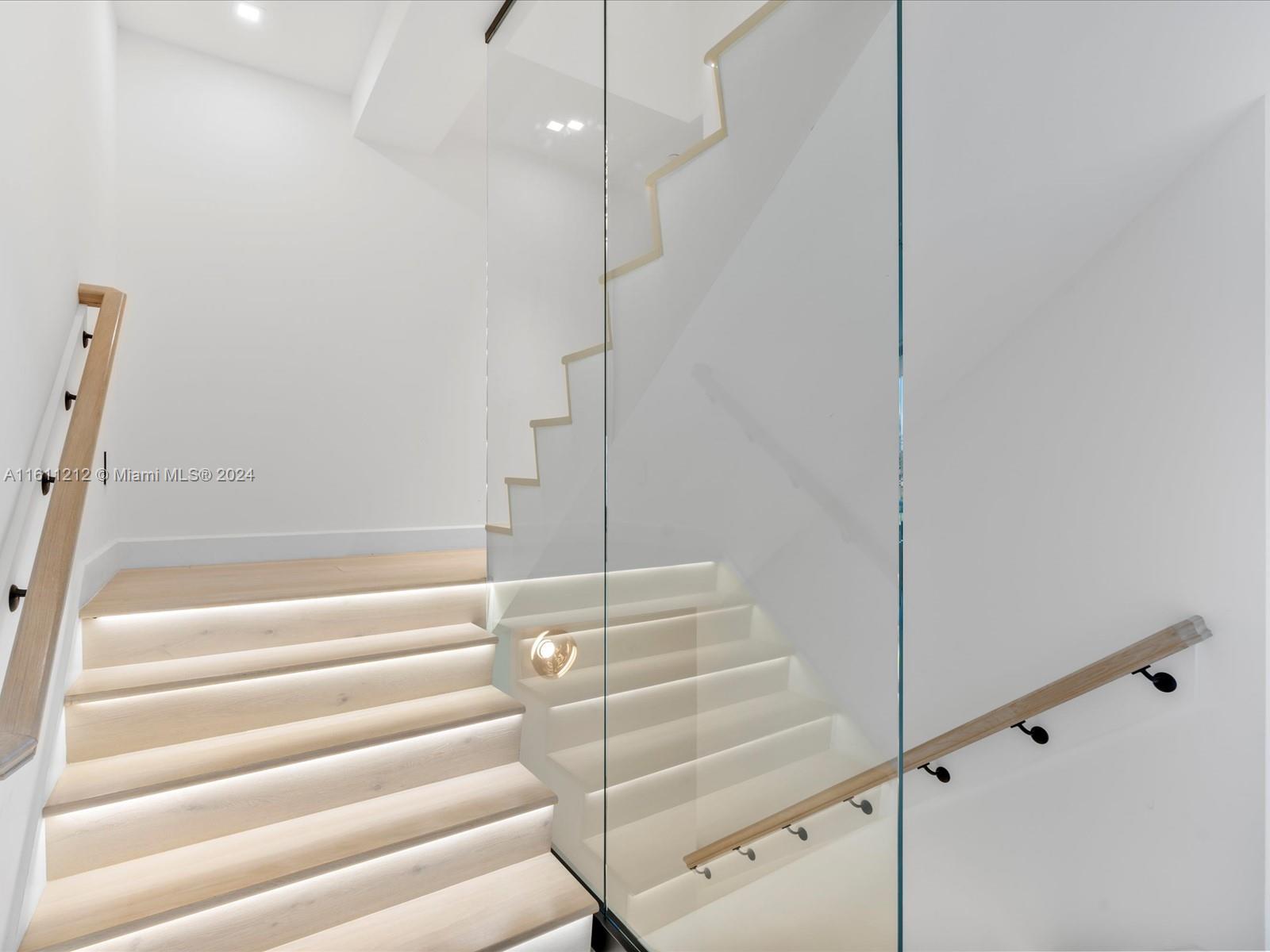 OCEANIA V CONDO - Residential