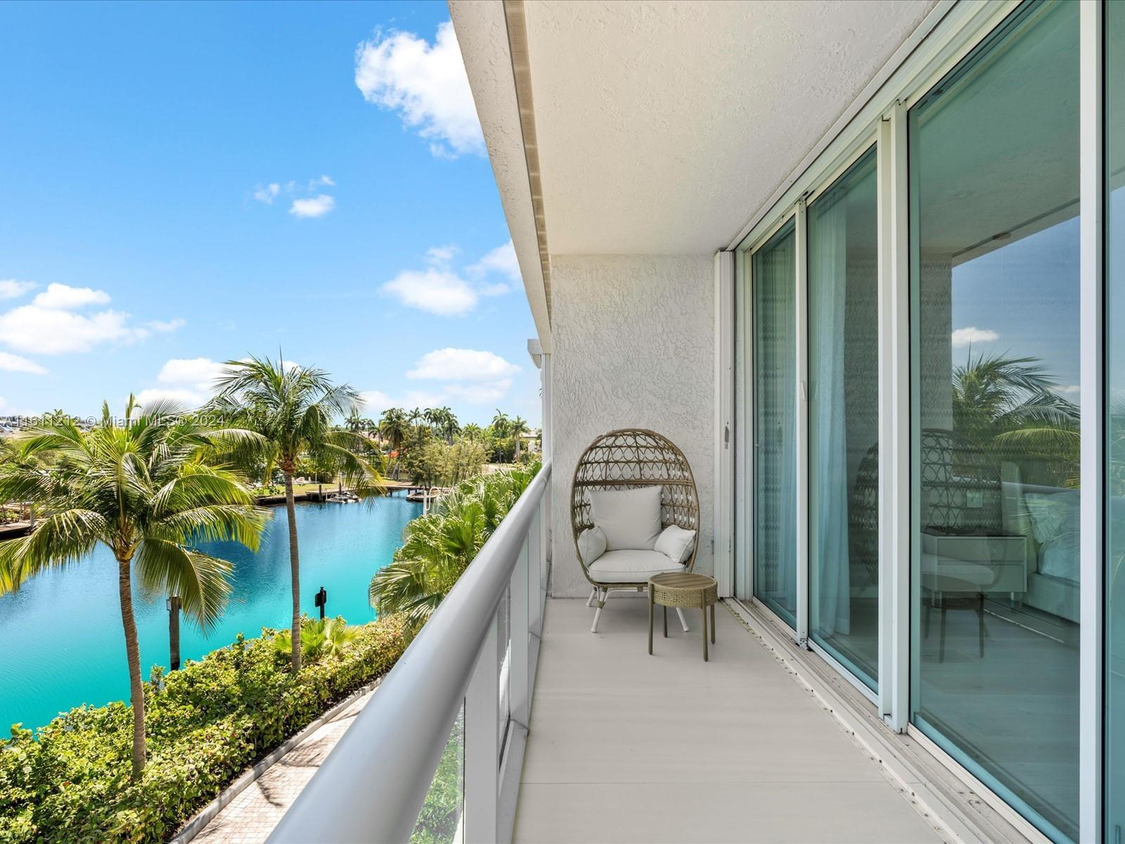 OCEANIA V CONDO - Residential