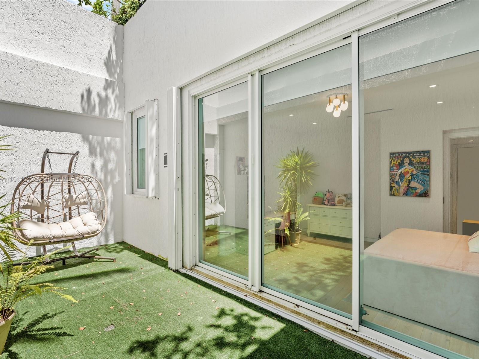 OCEANIA V CONDO - Residential