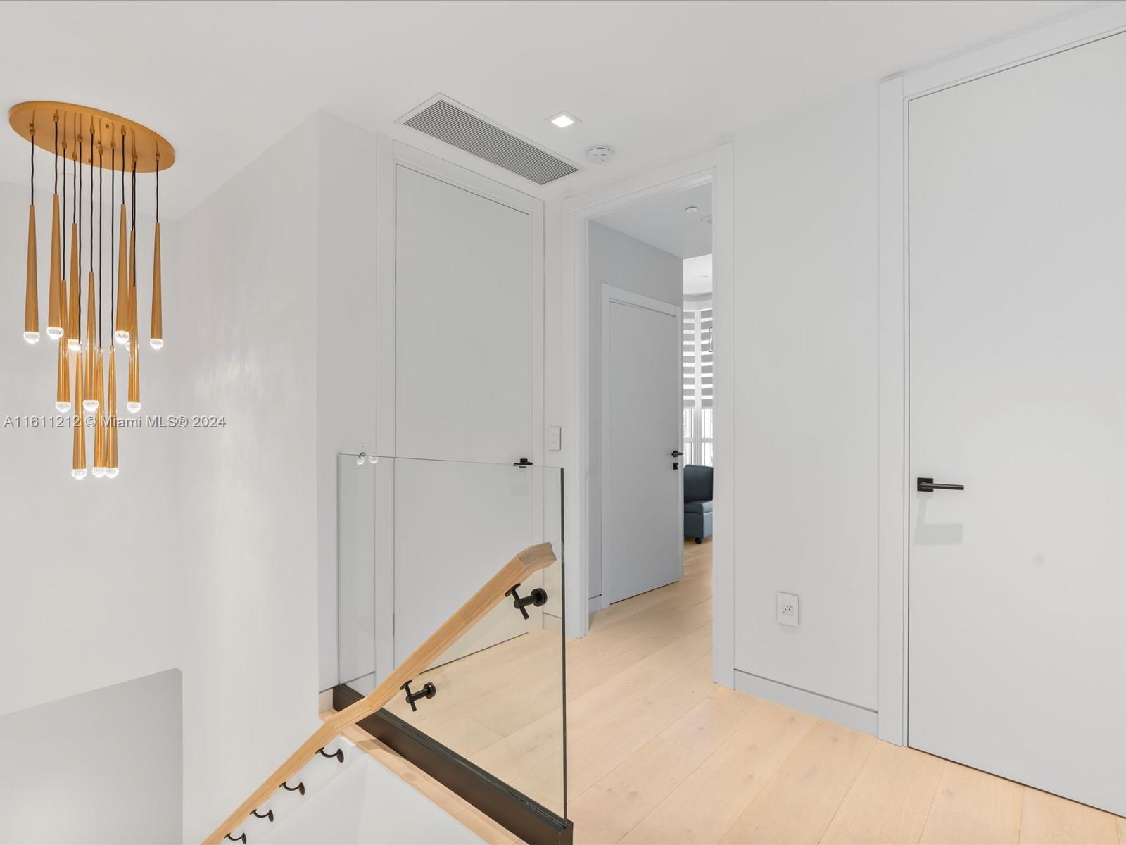 OCEANIA V CONDO - Residential