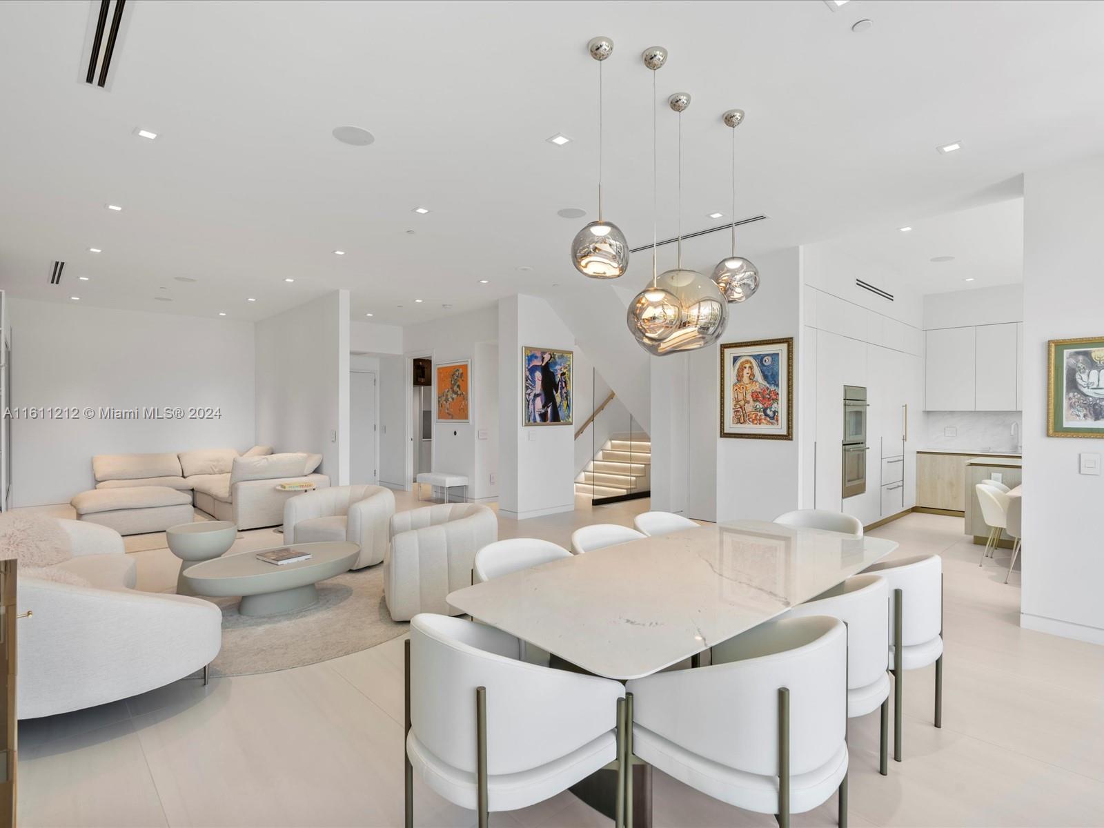 OCEANIA V CONDO - Residential