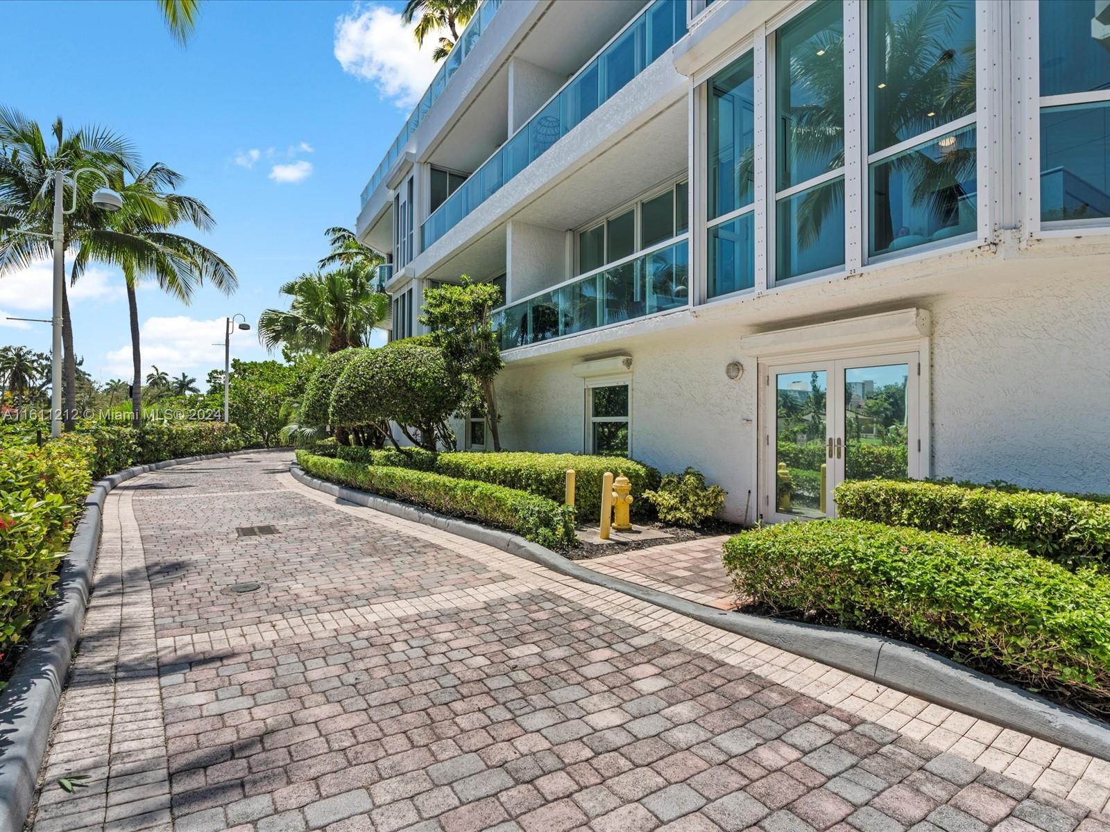 OCEANIA V CONDO - Residential