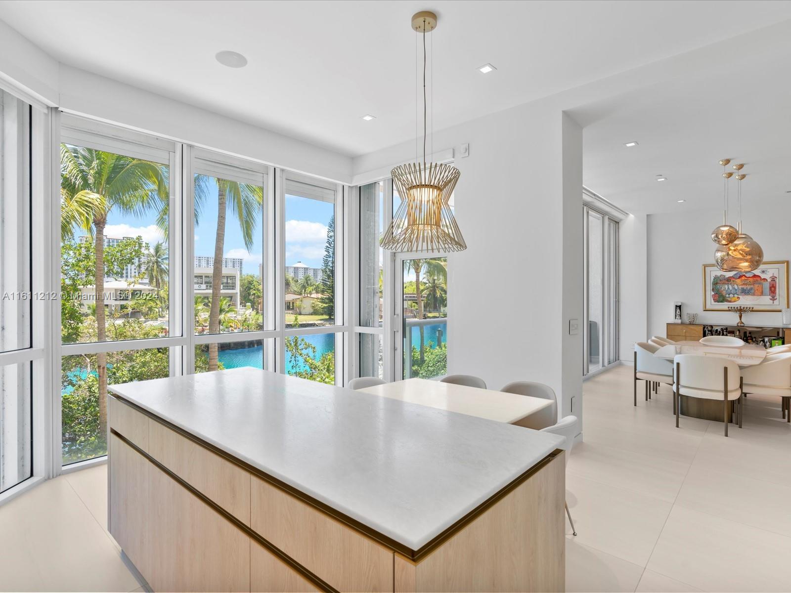 OCEANIA V CONDO - Residential