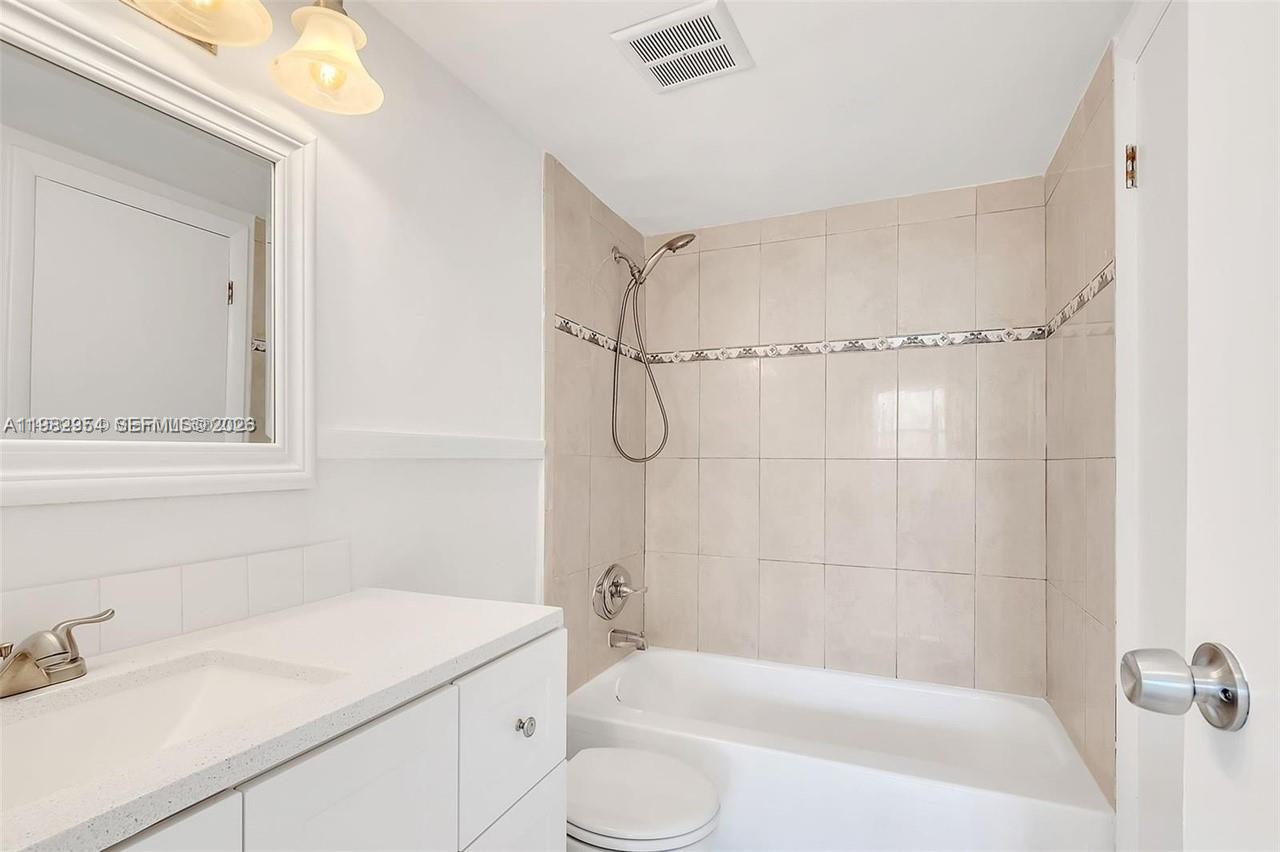 16465 NE 22nd Ave 507