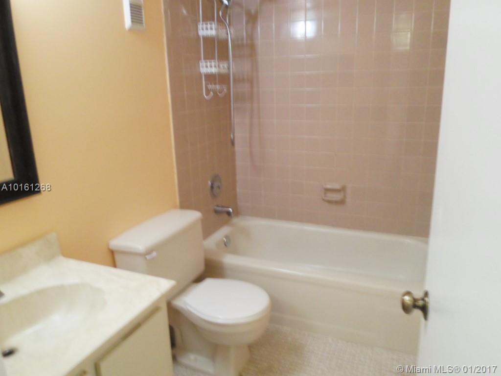 Lakeshore At University P - Residential Lease