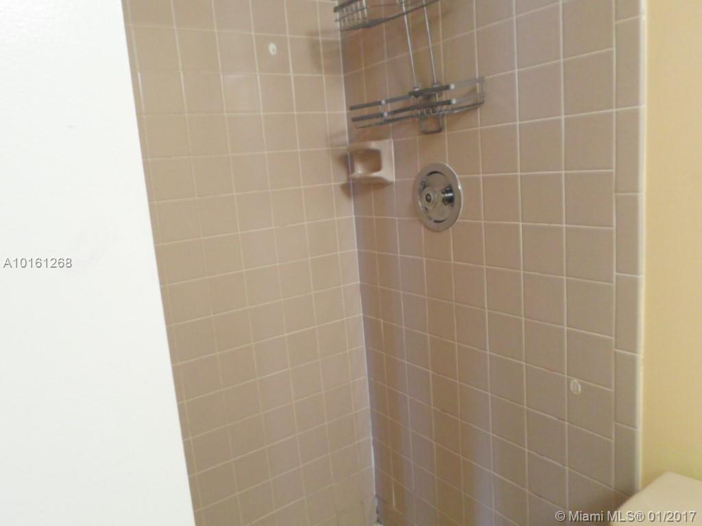 Lakeshore At University P - Residential Lease