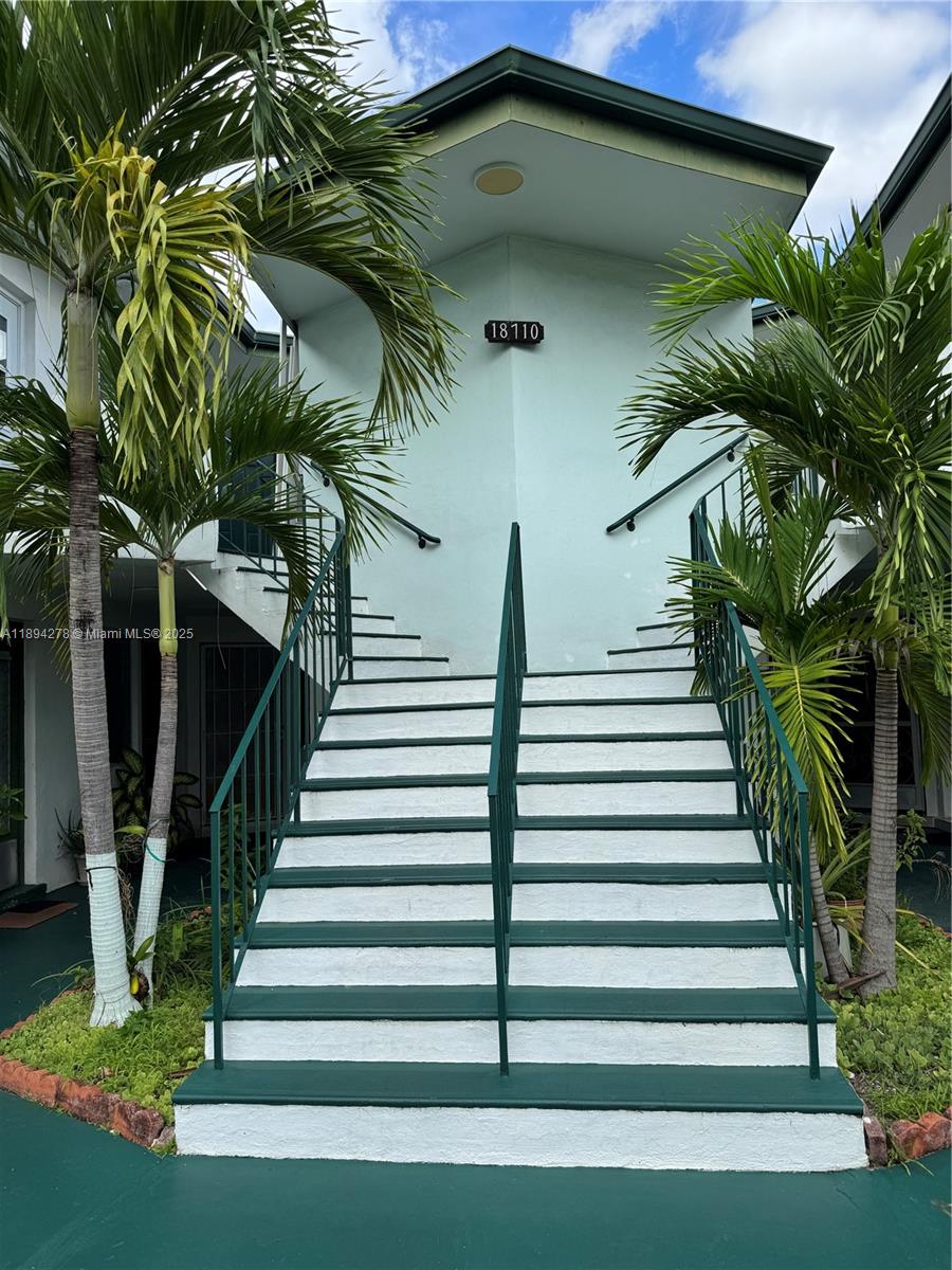 SKY LAKE GARDENS NO 4 CON - Residential