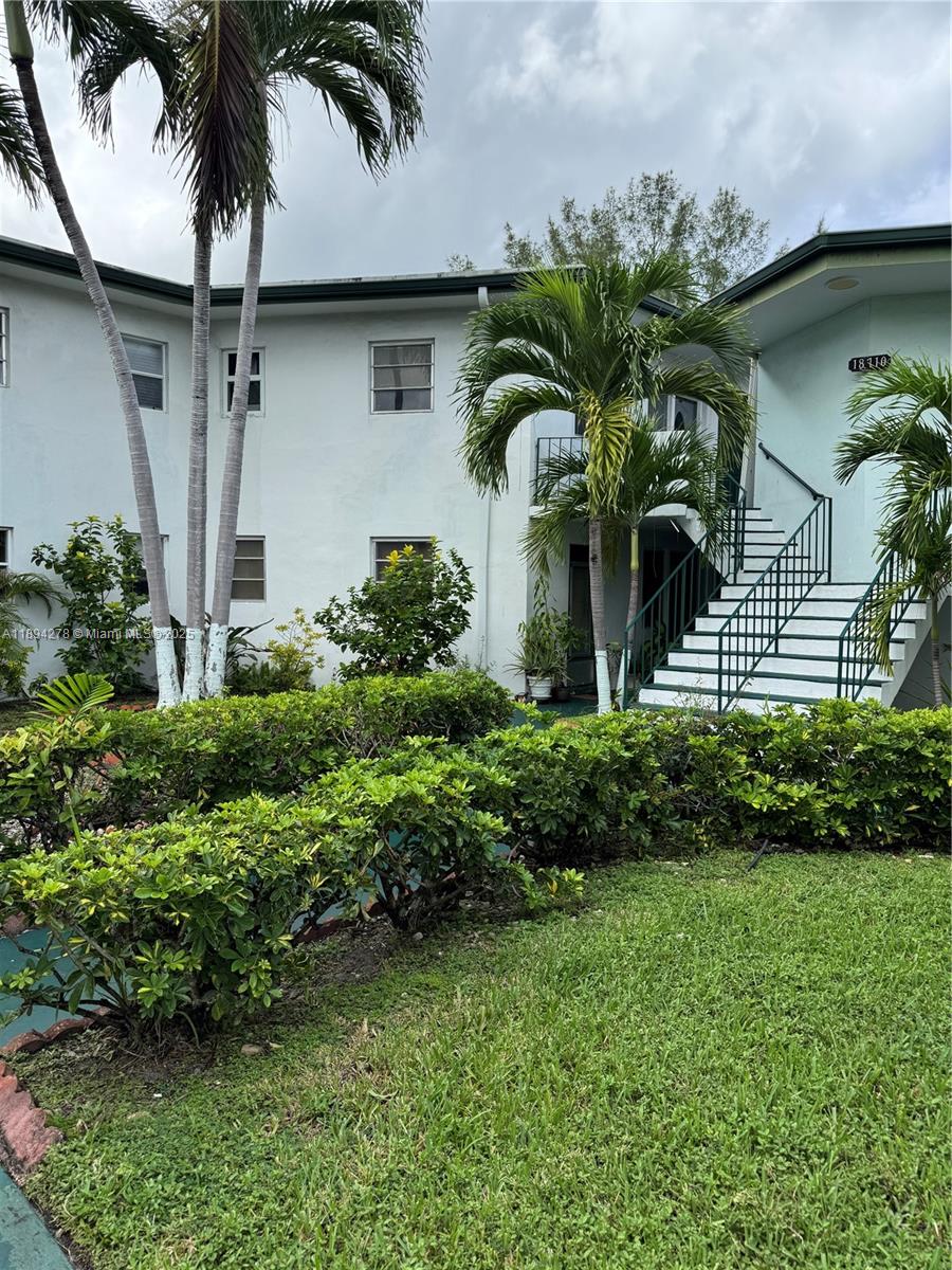 SKY LAKE GARDENS NO 4 CON - Residential