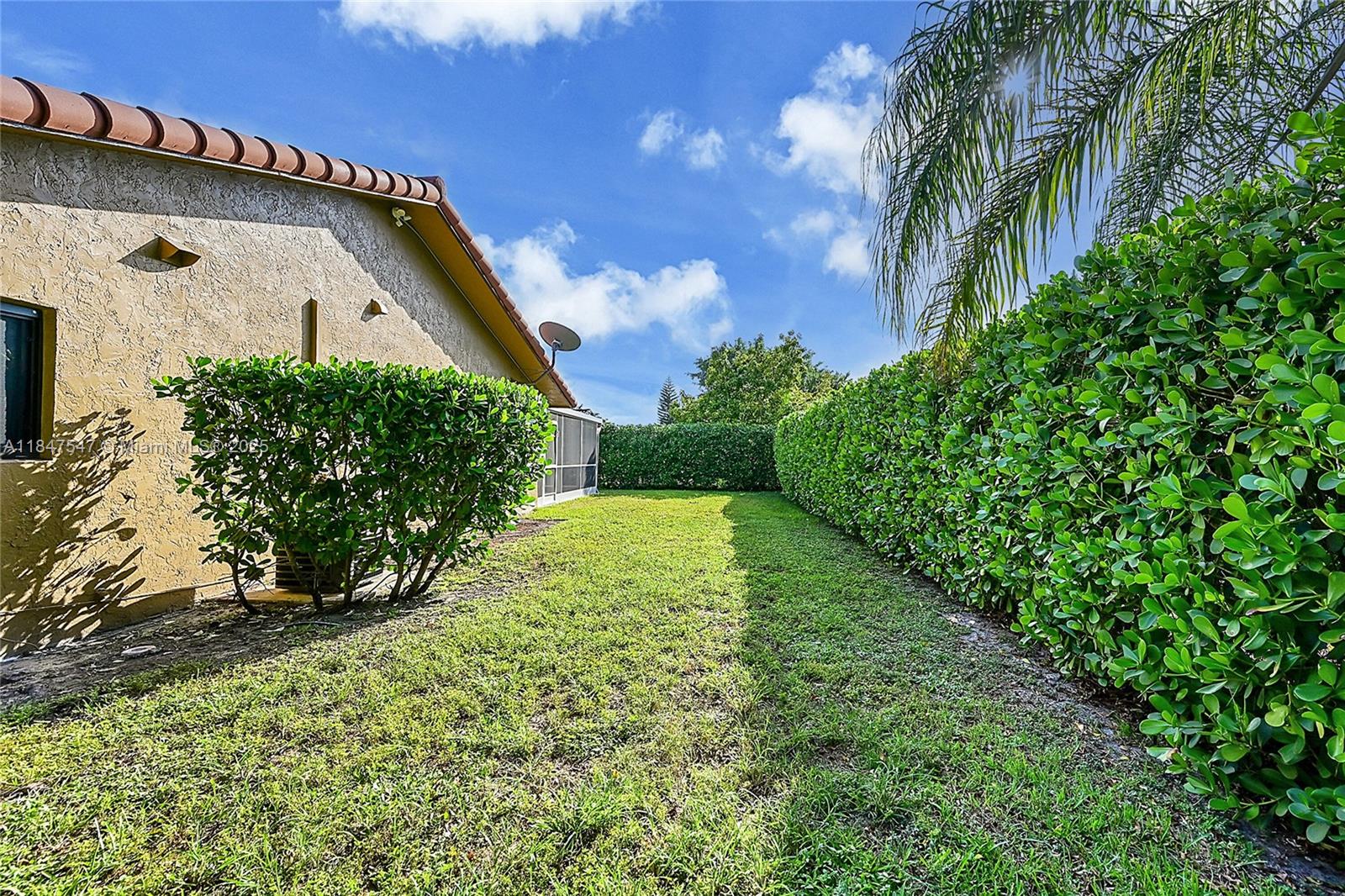 CORAL SPRINGS UNIVERSITY - Residential