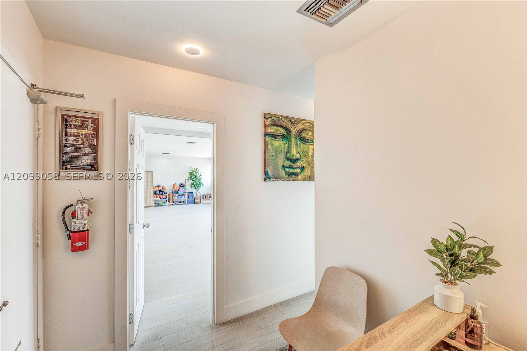 1385 SW 22nd St 201, Miami, FL, 33145/$510,000 3 1385 SW 22nd St 201