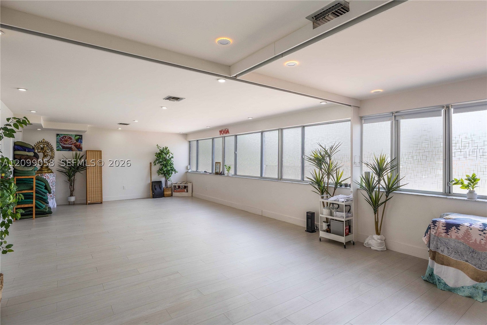 1385 SW 22nd St 201, Miami, FL, 33145/$510,000 4 1385 SW 22nd St 201