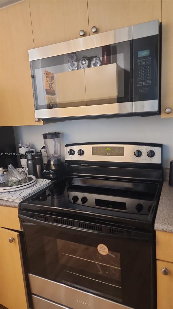 REGENT PARK CONDO - Residential