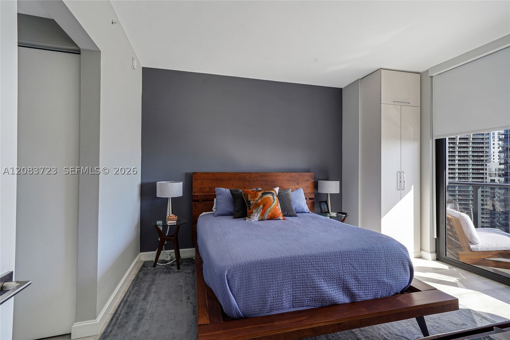 45 SW 9th St 3405