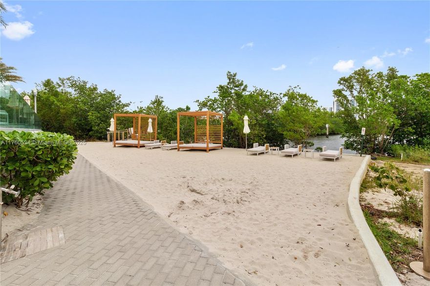 MOTIVATED SELLERS – BRING YOUR OFFERS! Stunning 3-bed, 3-bath luxury apartment with breathtaking skyline views. Features a private elevator, open-concept floor plan, spacious living/dining areas, and a wraparound balcony. Enjoy resort-style amenities: marina, pool, spa, sauna, steam room, massage services, sports courts, and a children’s playroom. Plus, 24-hour security, concierge, valet, convenience store, and pet grooming on-site. Prime location just minutes from shopping, dining, parks, airport, and beaches. Don’t miss this amazing opportunity!