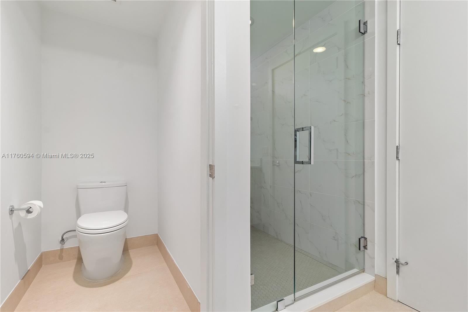 THE HARBOUR SOUTH CONDO - Residential