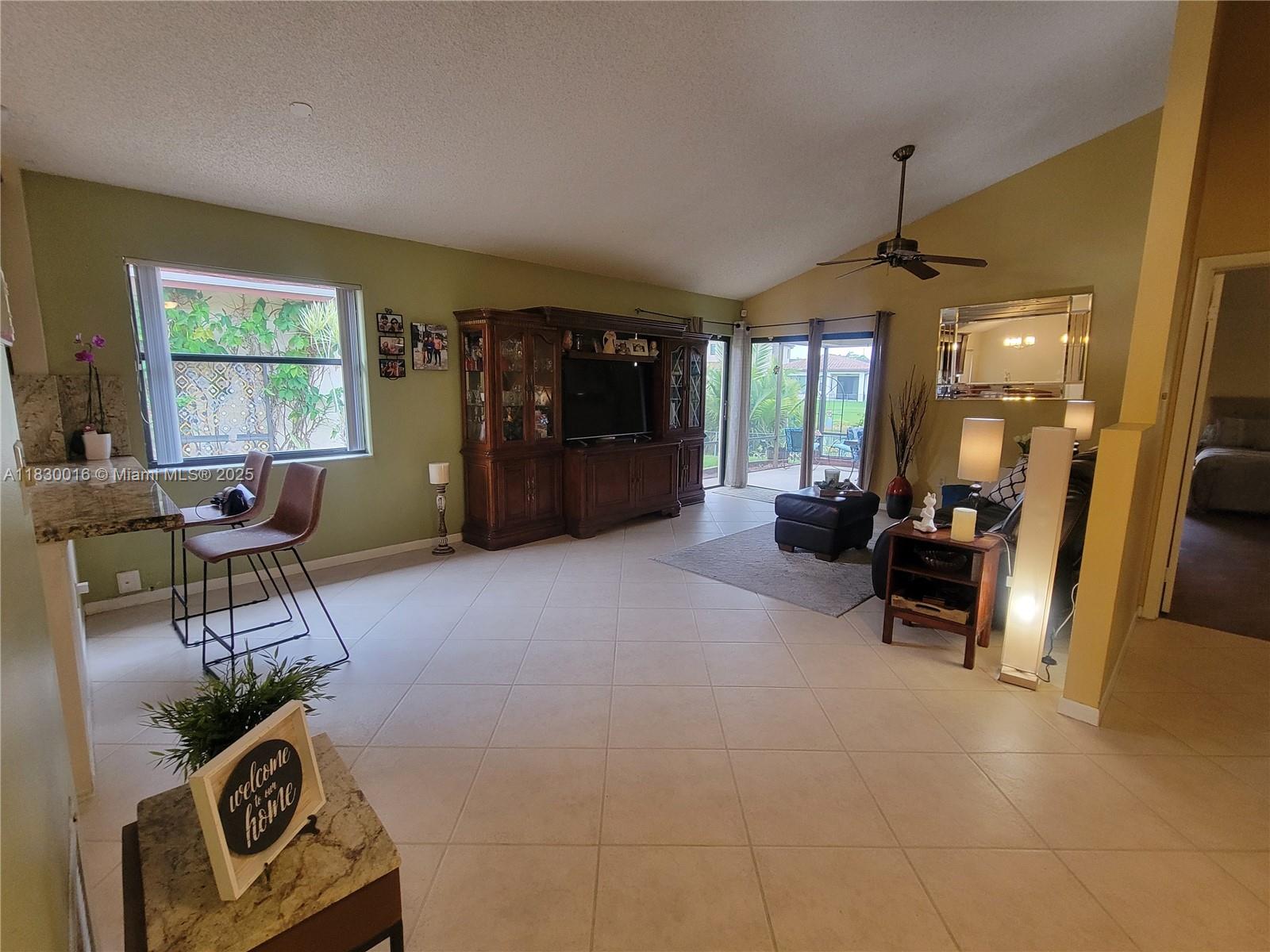 PEMBROKE LAKES SOUTH - Residential