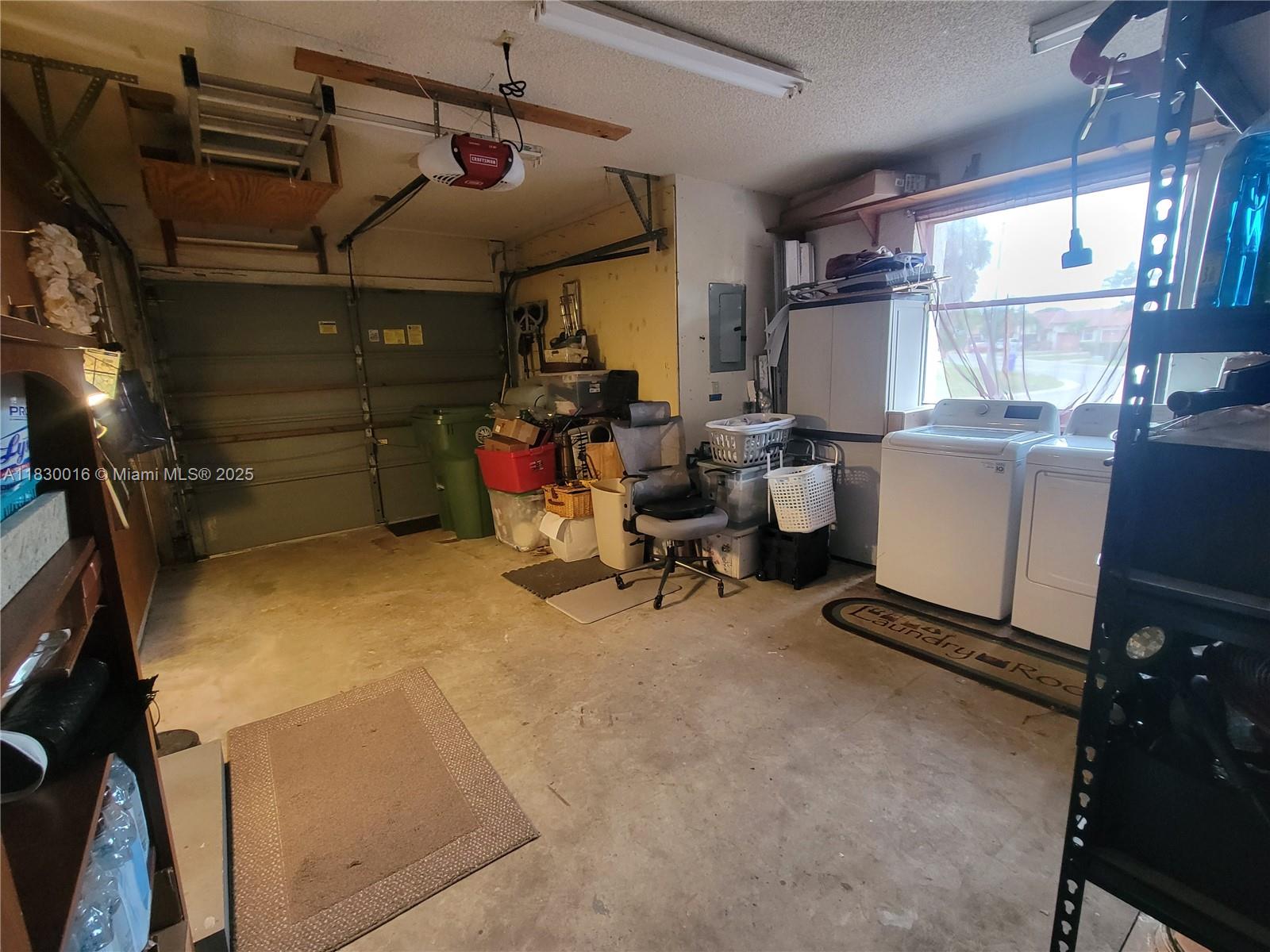 PEMBROKE LAKES SOUTH - Residential