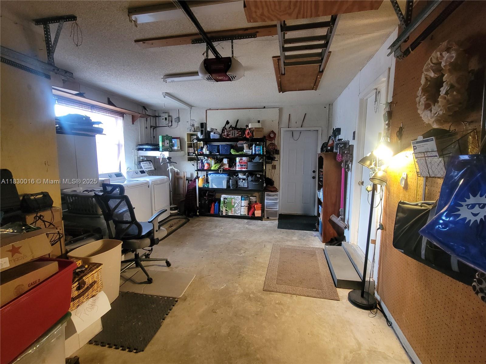 PEMBROKE LAKES SOUTH - Residential