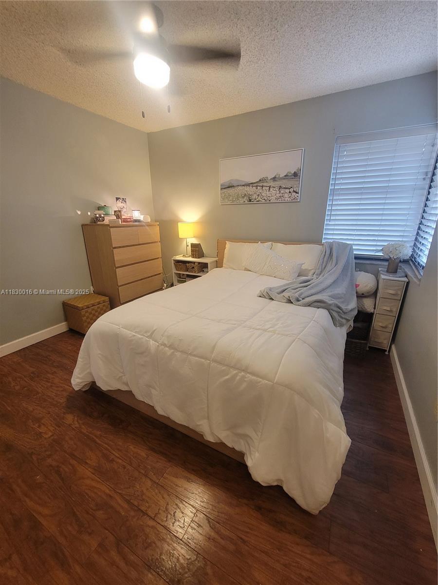 PEMBROKE LAKES SOUTH - Residential