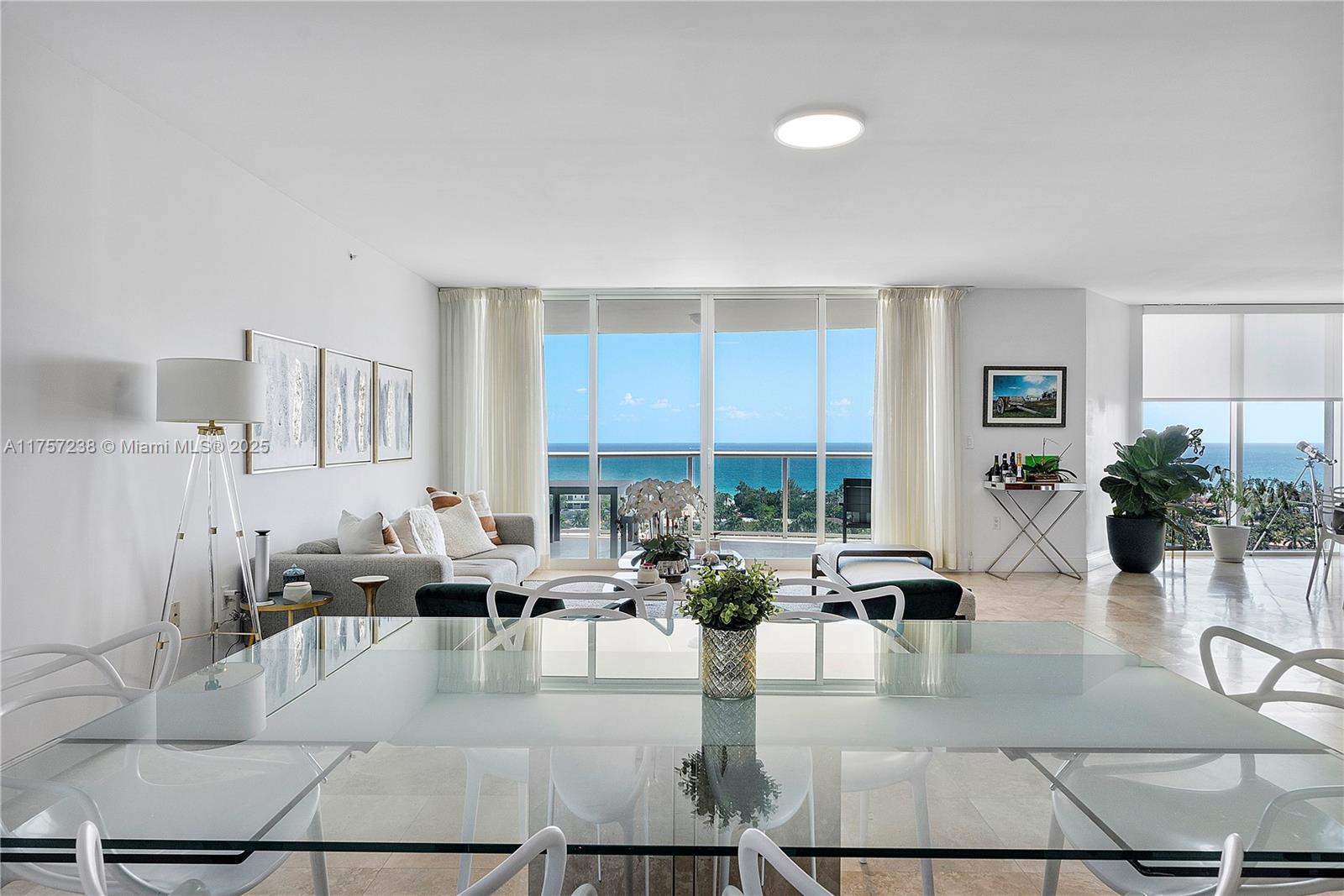 HAMPTONS SOUTH - Residential