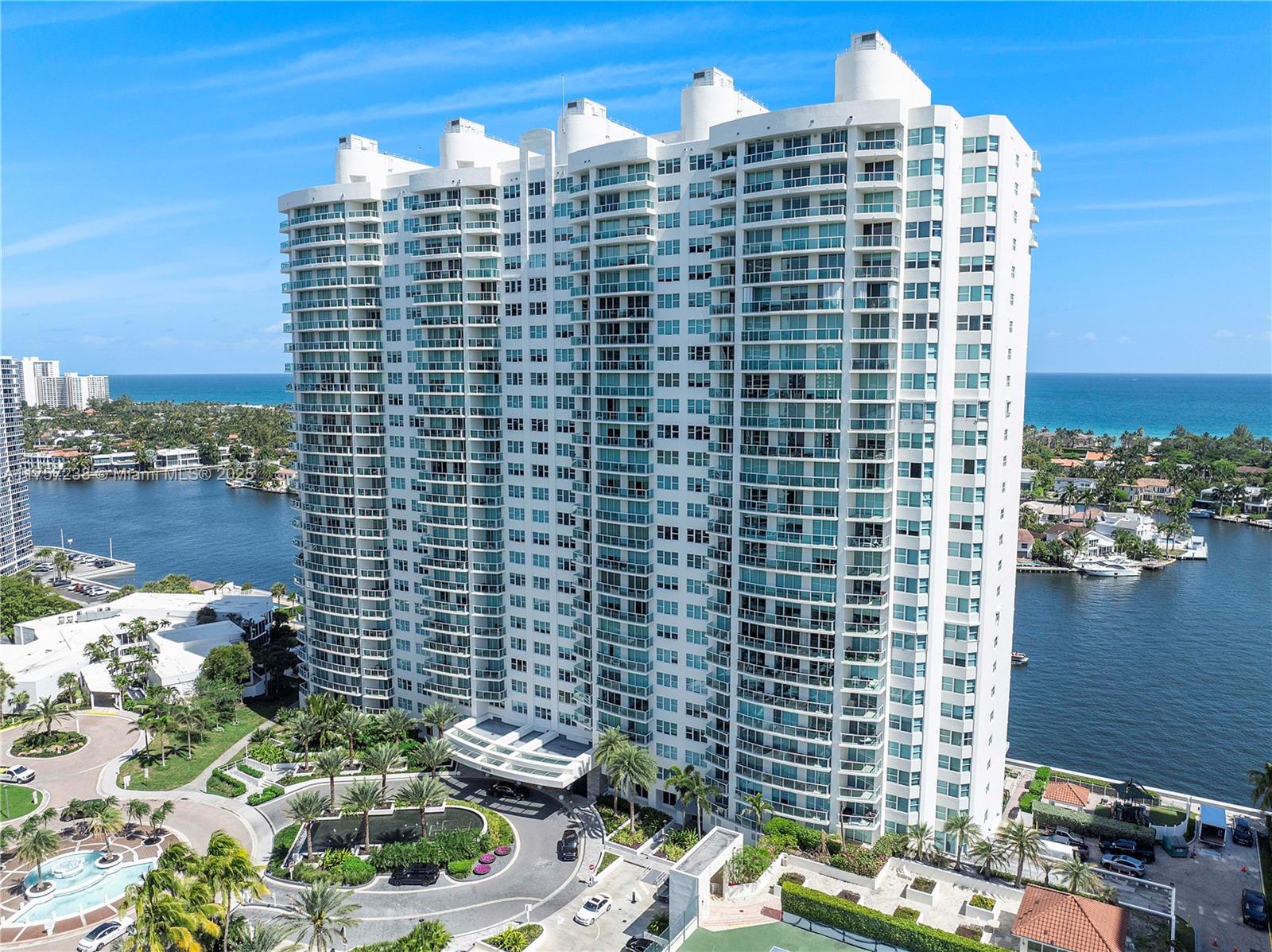 Property for Sale at 20201 E Country Club Dr 1808, Aventura, Miami-Dade County, Florida - Bedrooms: 3 
Bathrooms: 3  - $1,790,000
