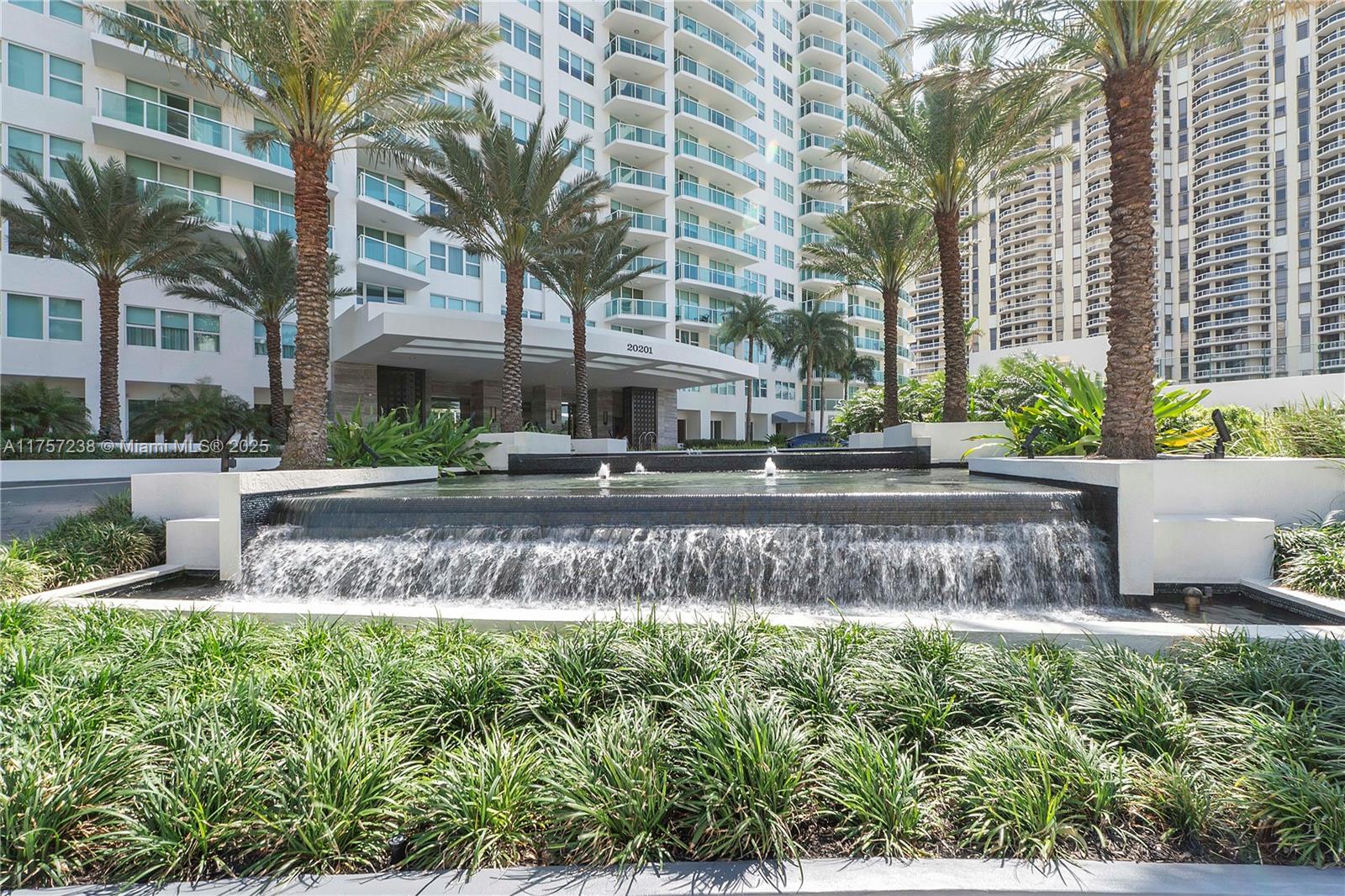20201 E Country Club Dr 1808