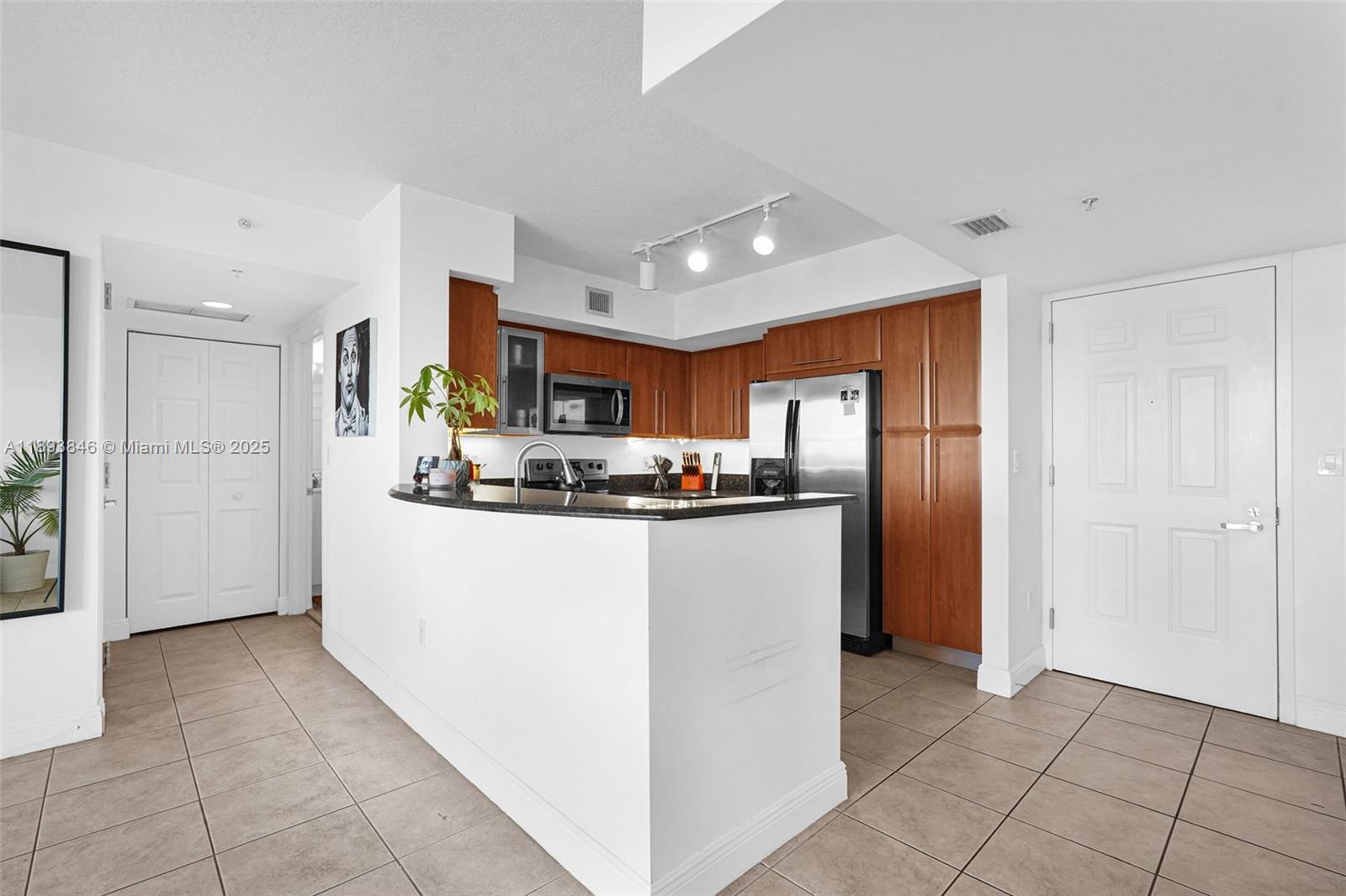 GABLES MARQUIS CONDO - Residential Lease