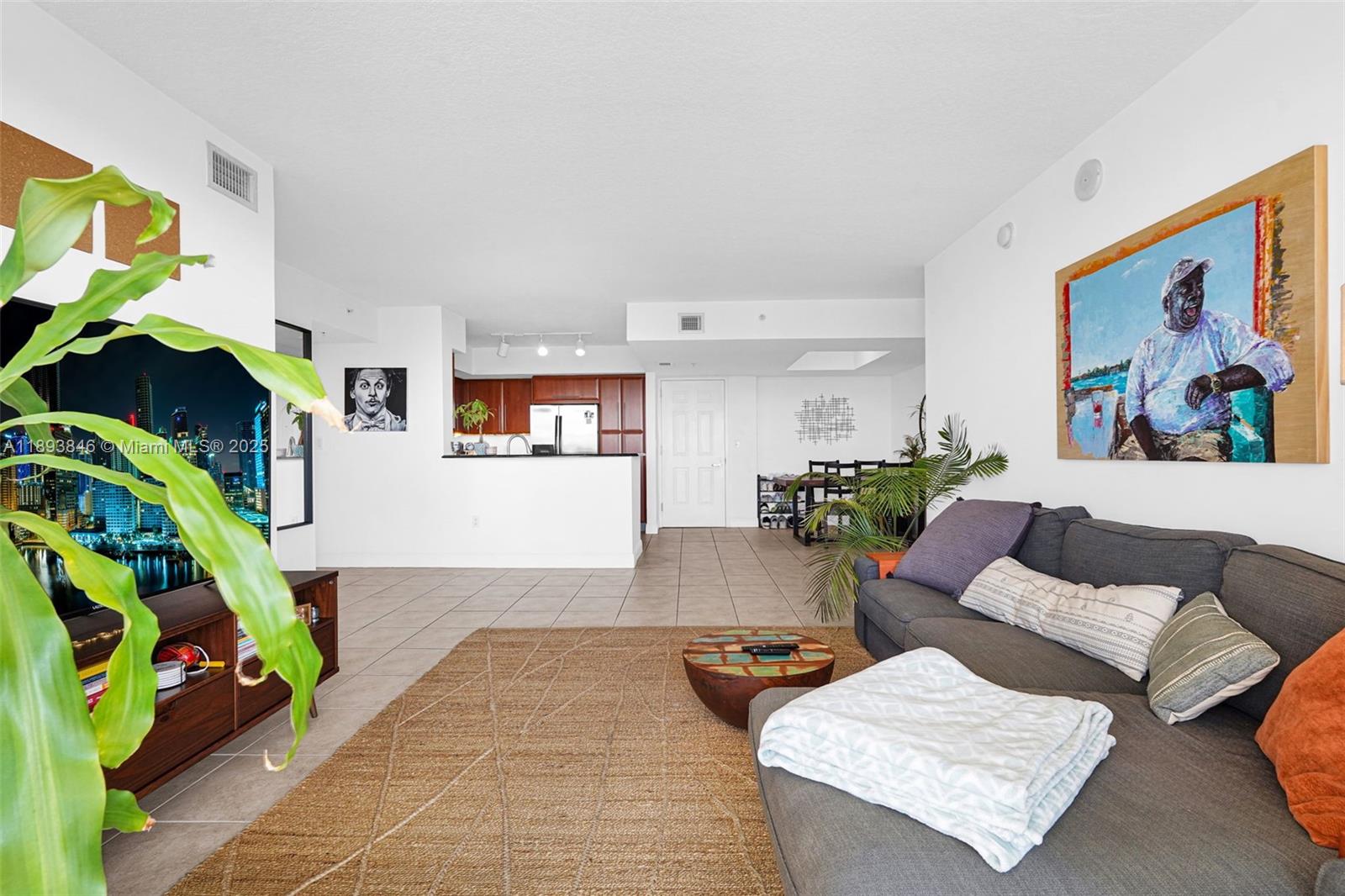 GABLES MARQUIS CONDO - Residential Lease