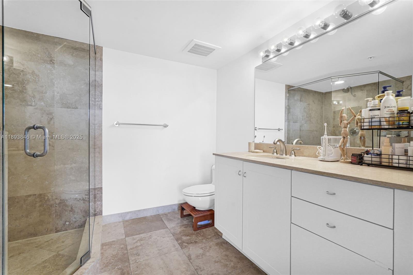 GABLES MARQUIS CONDO - Residential Lease