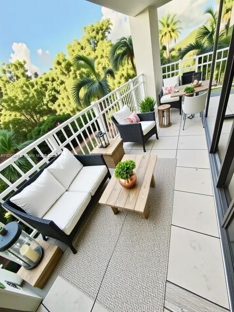 TOWERS OF QUAYSIDE CONDO - Residential