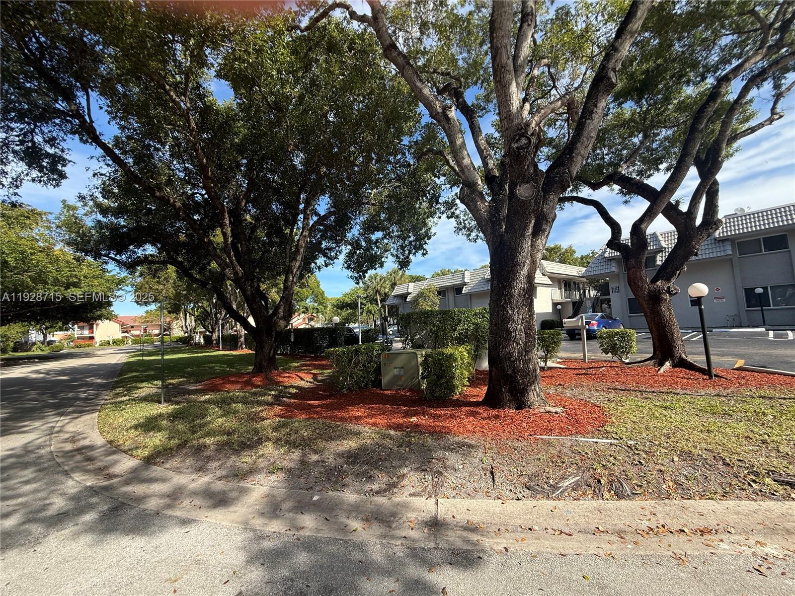 SPRINGS PARK EAST CONDO - Residential Lease