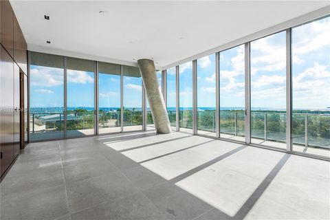 2675 S Bayshore Dr 602S Miami FL 33133