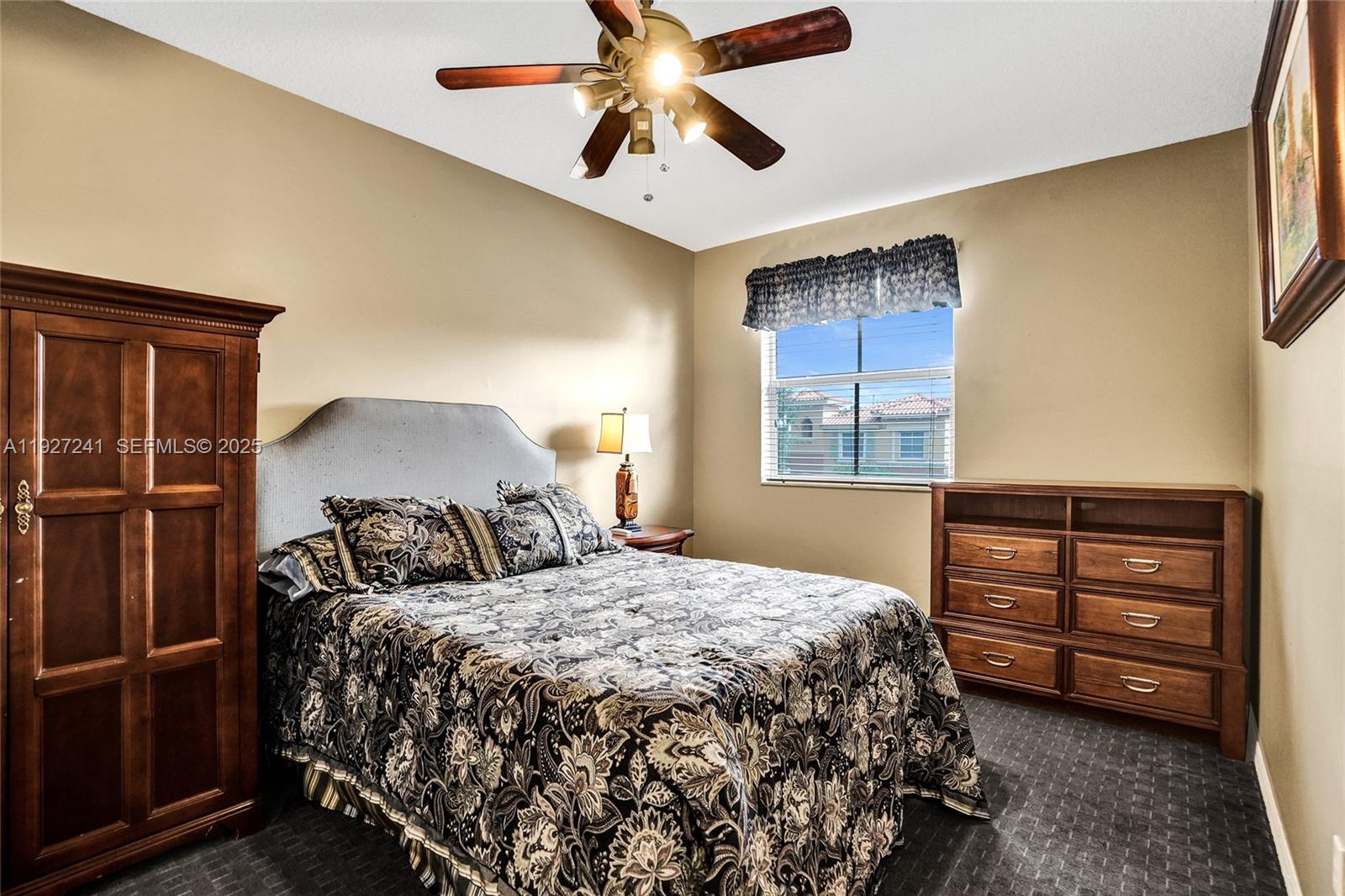 VILLAS AT HARBOR ISLES CON - Residential