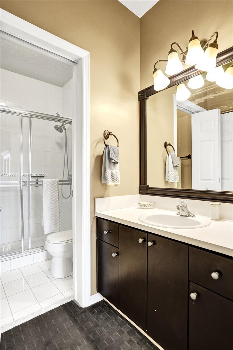 VILLAS AT HARBOR ISLES CON - Residential