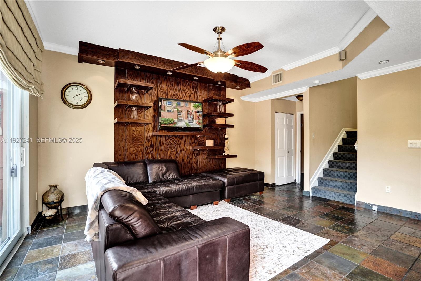 VILLAS AT HARBOR ISLES CON - Residential