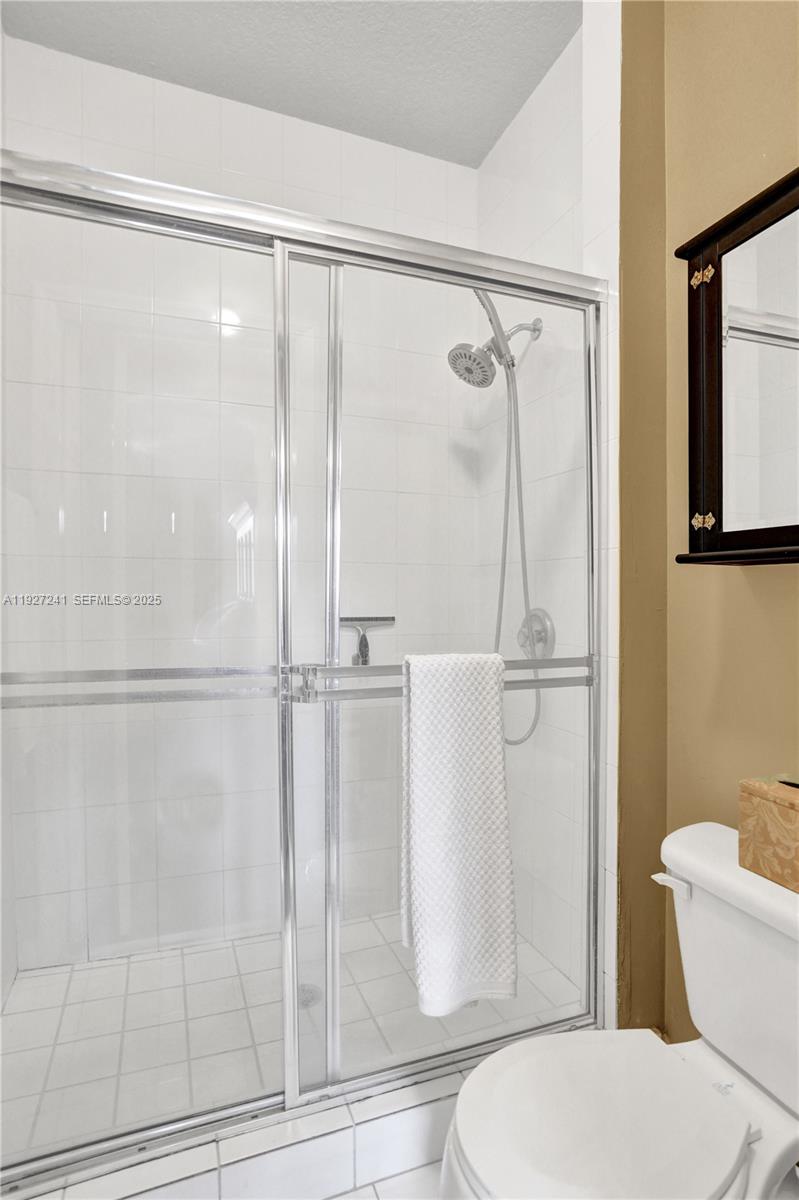 VILLAS AT HARBOR ISLES CON - Residential