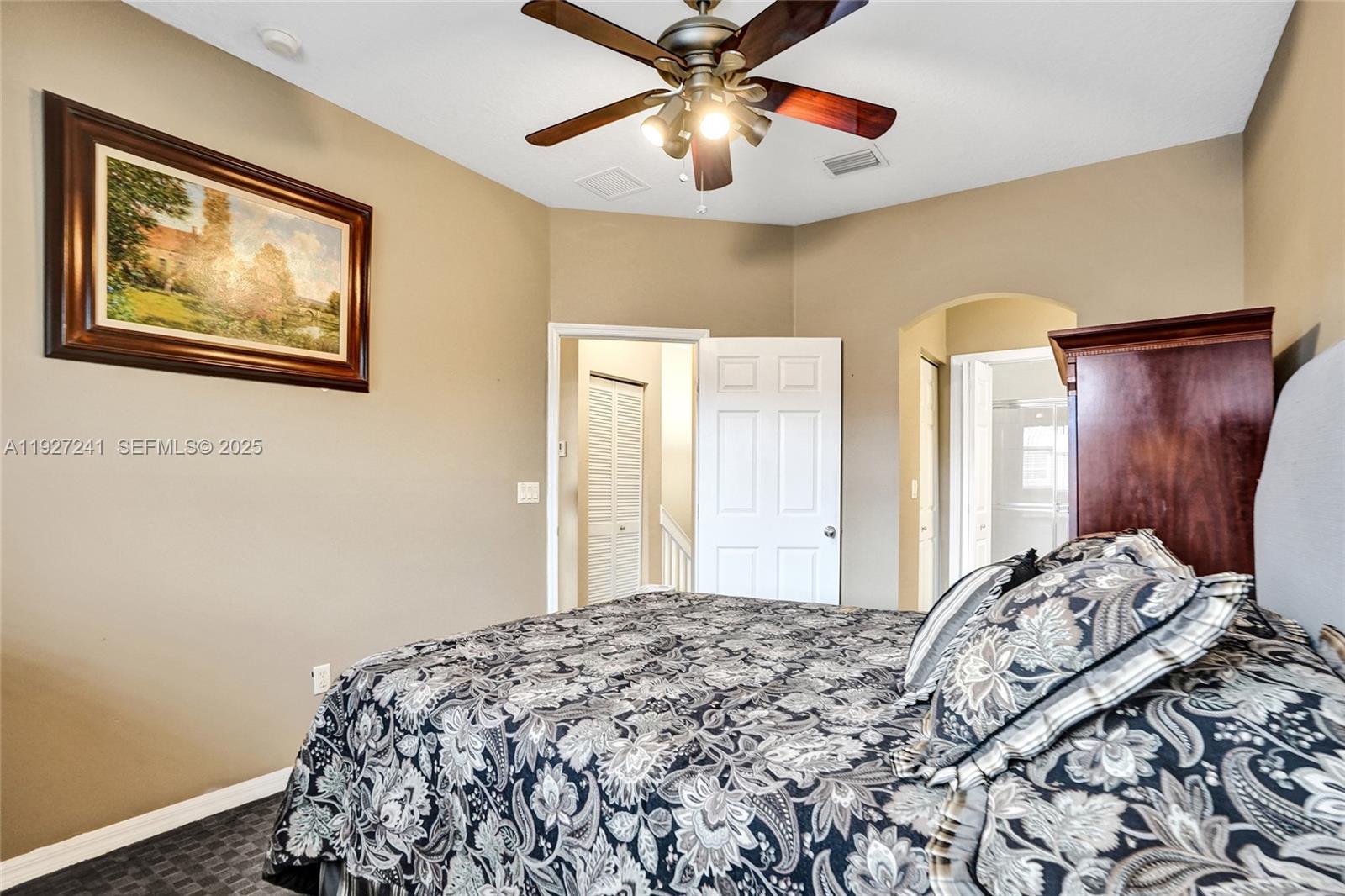 VILLAS AT HARBOR ISLES CON - Residential