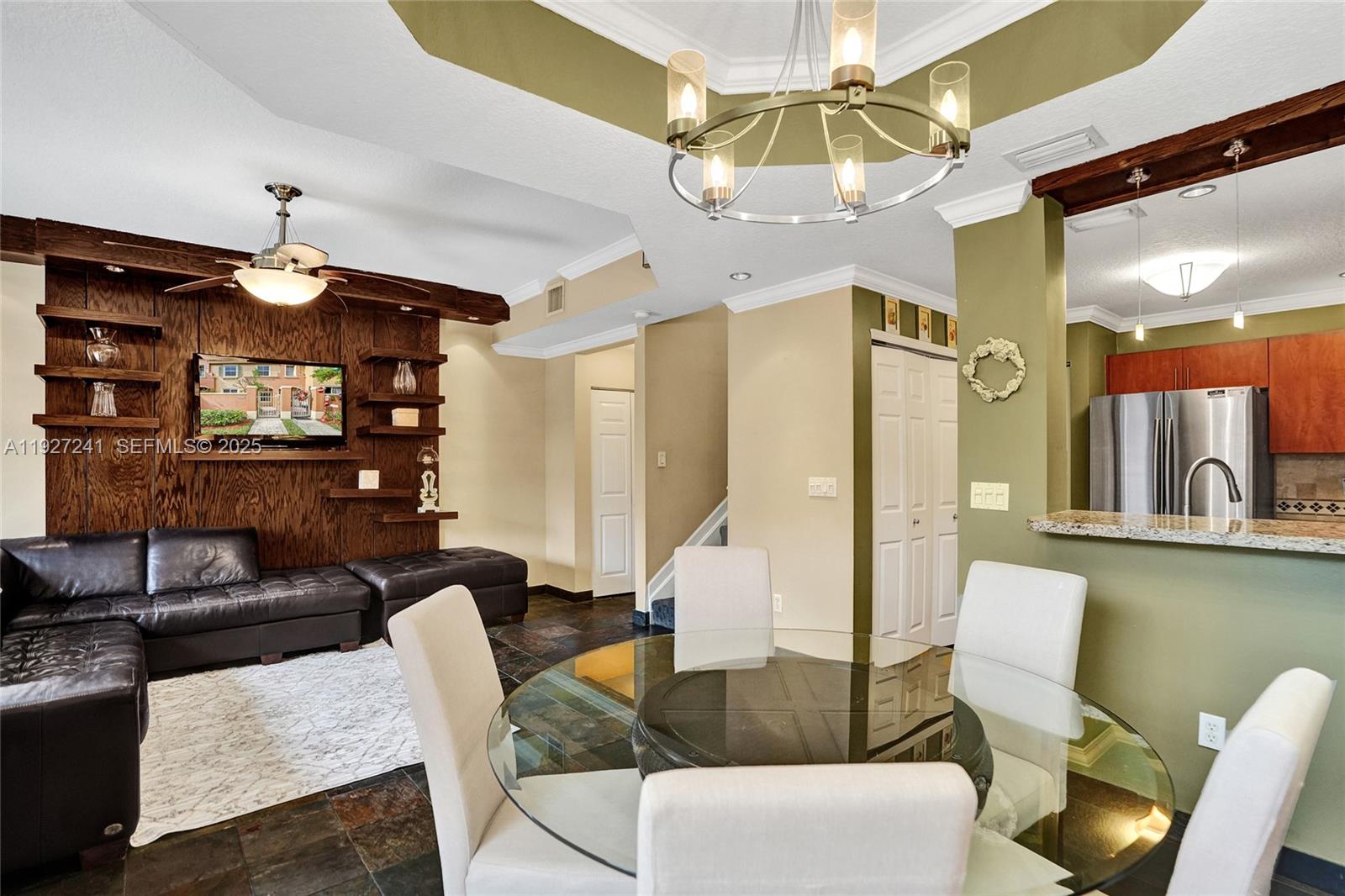 VILLAS AT HARBOR ISLES CON - Residential