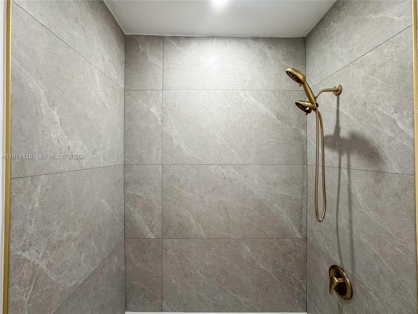 MIDWAY PARK - Residential