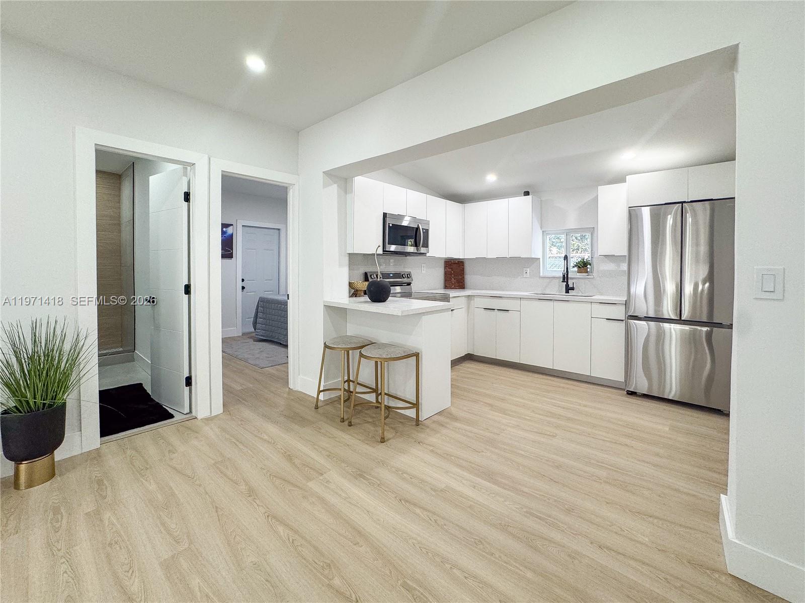 MIDWAY PARK - Residential