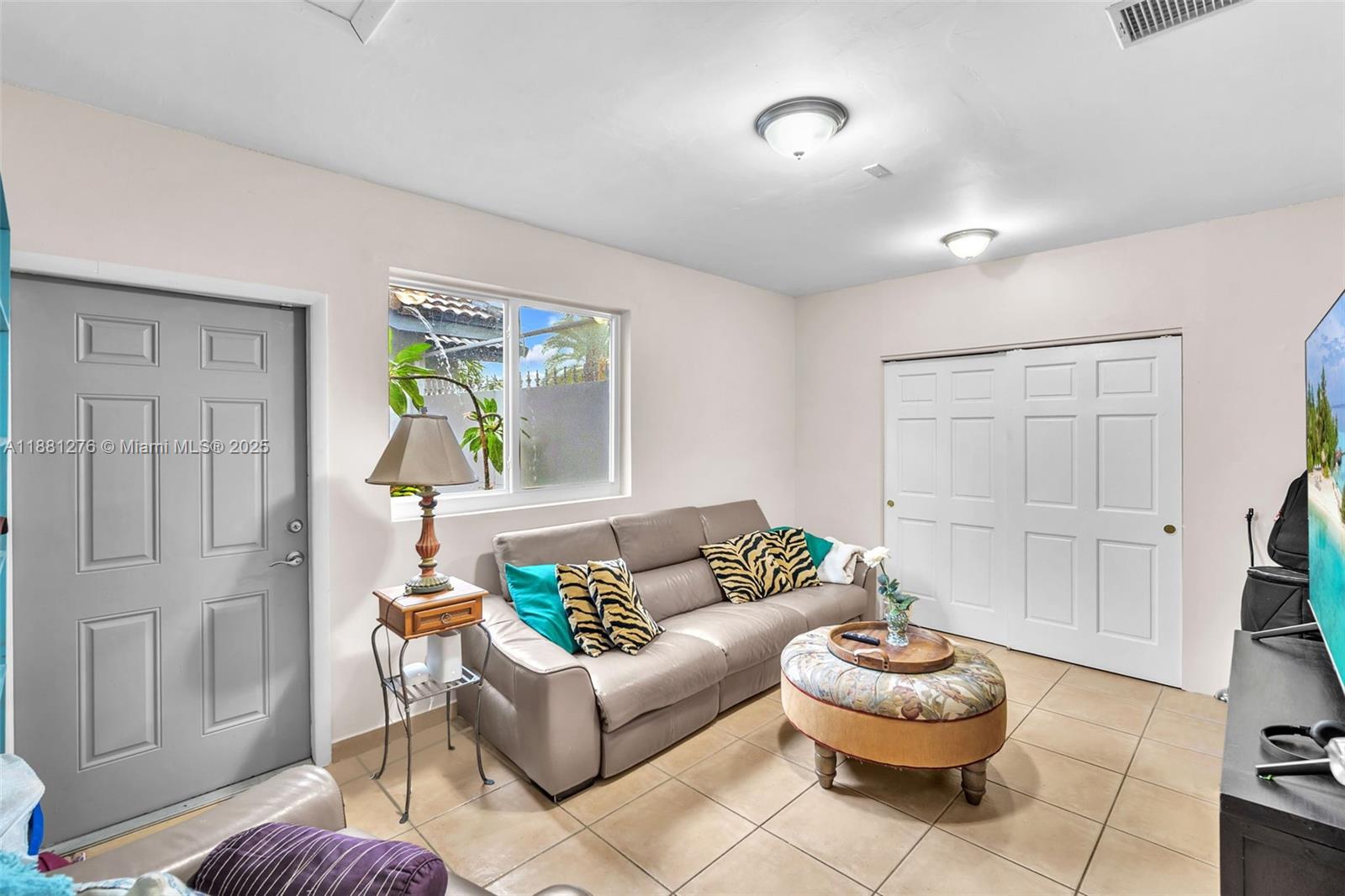 LAKES OF PALM SPRINGS - Residential