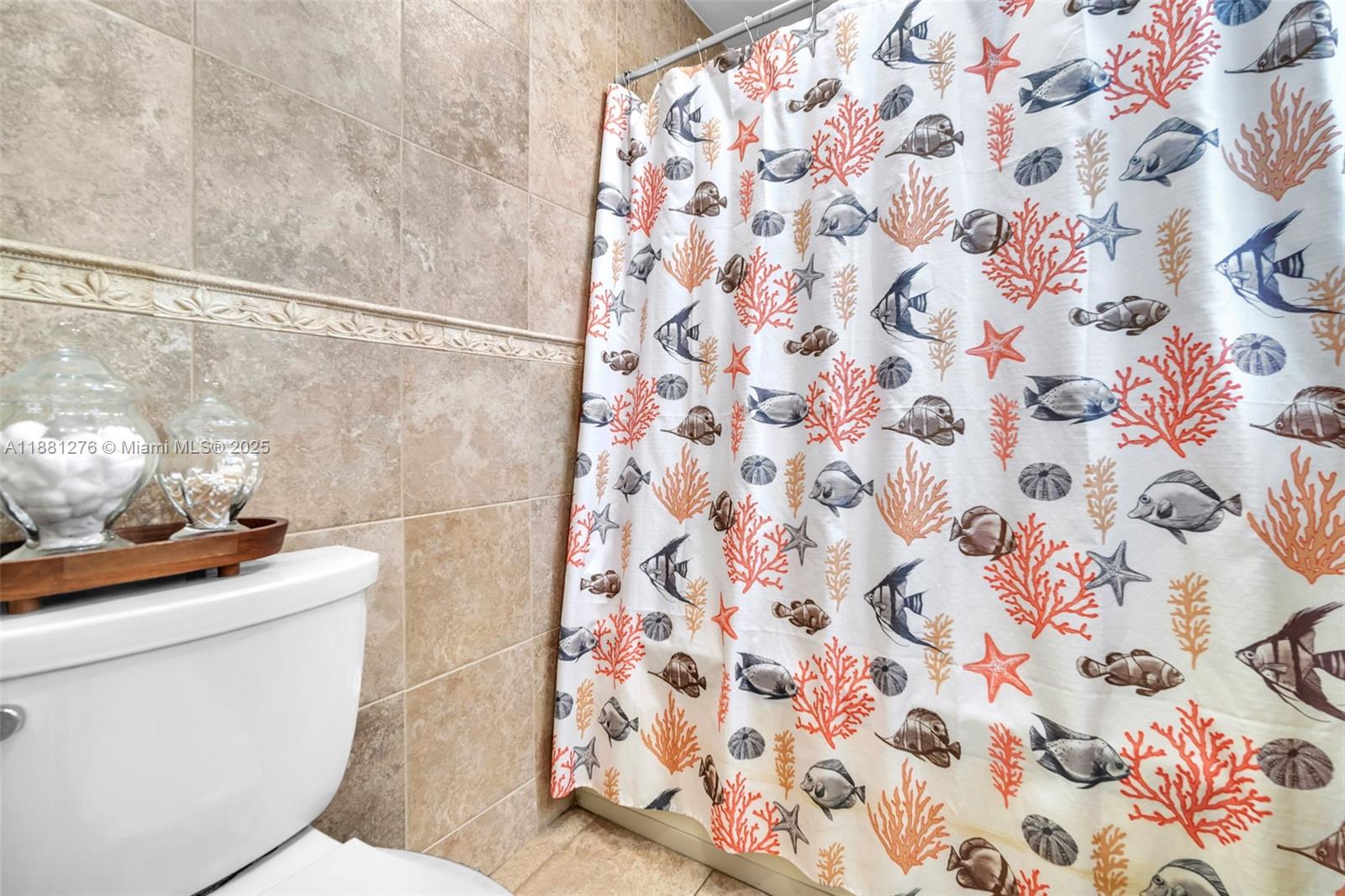 LAKES OF PALM SPRINGS - Residential