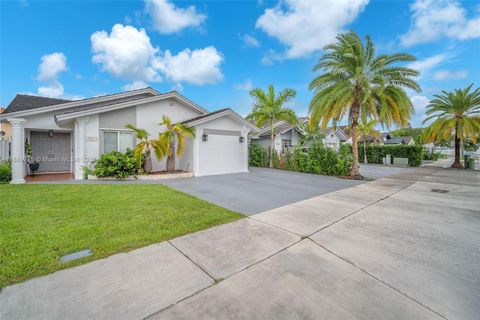Photo of 16834 NW 70th Ave, Hialeah, FL 33015 (MLS # A11881276) Photo of 16834 NW 70th Ave, Hialeah, FL 33015 (MLS # A11881276)