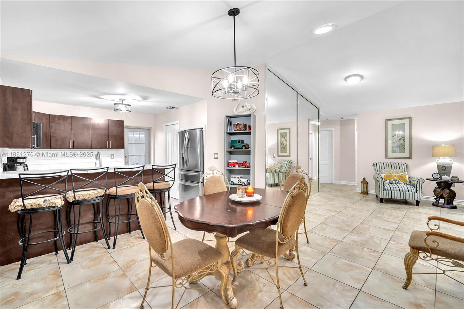 LAKES OF PALM SPRINGS - Residential